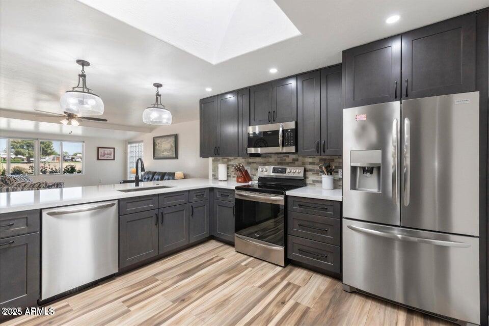 11421 W LAKESHORE Drive