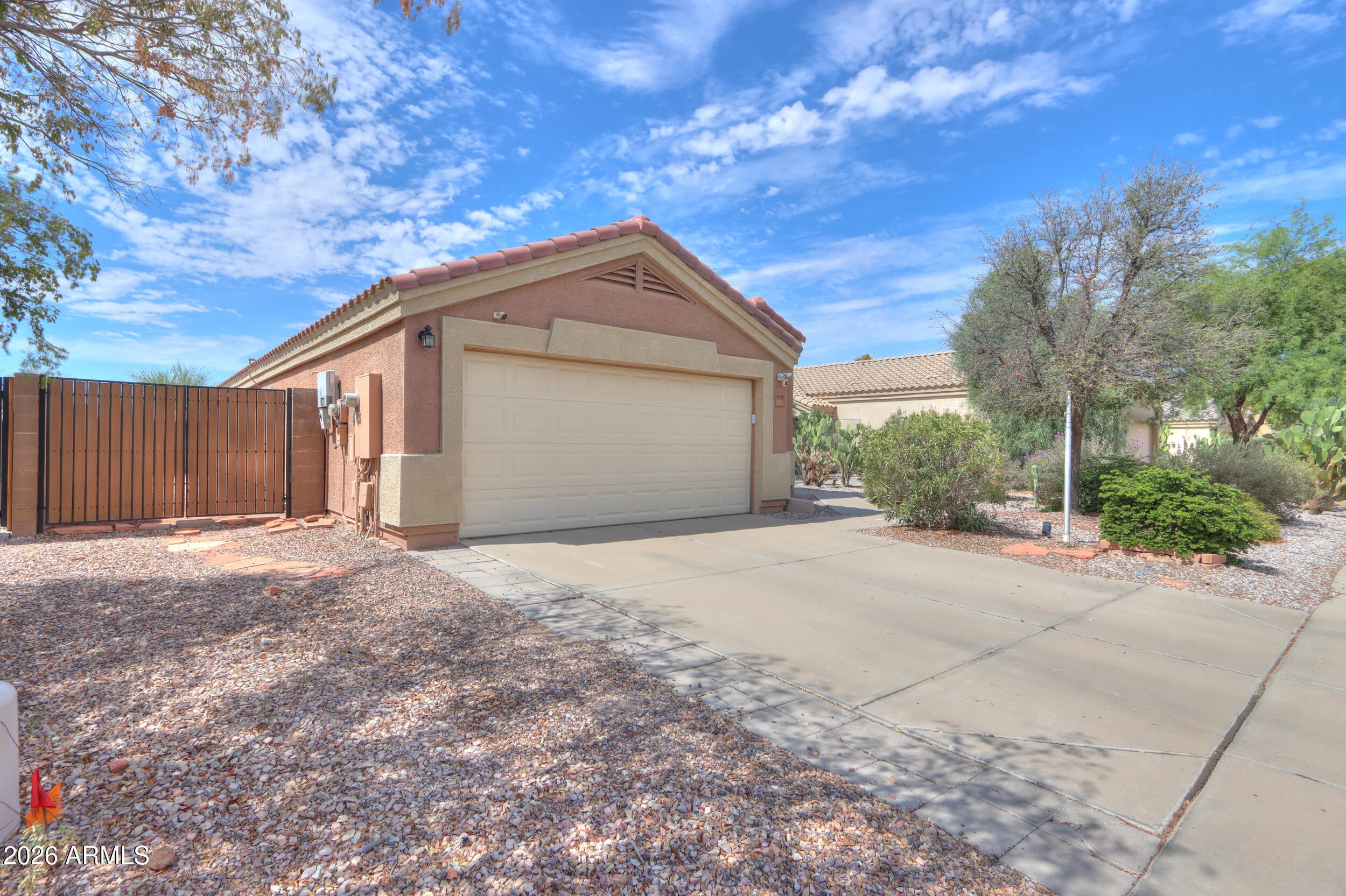 1641 E CARDINAL Drive