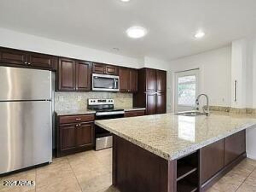 Photo of 233 E Cairo Drive, Tempe, AZ 85282 (MLS # 6898181)