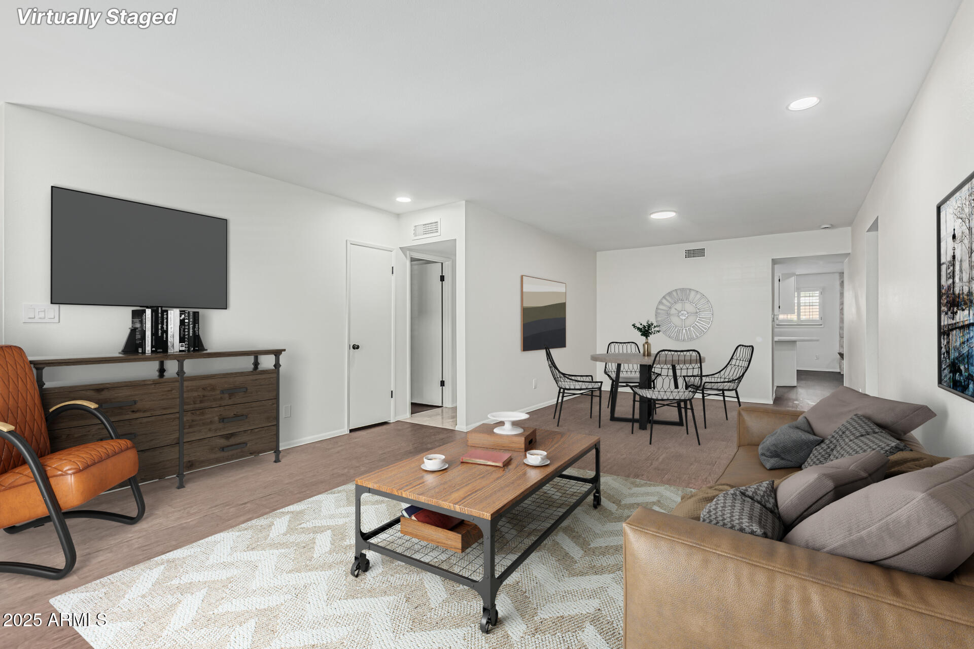 1822 W ROSE Lane