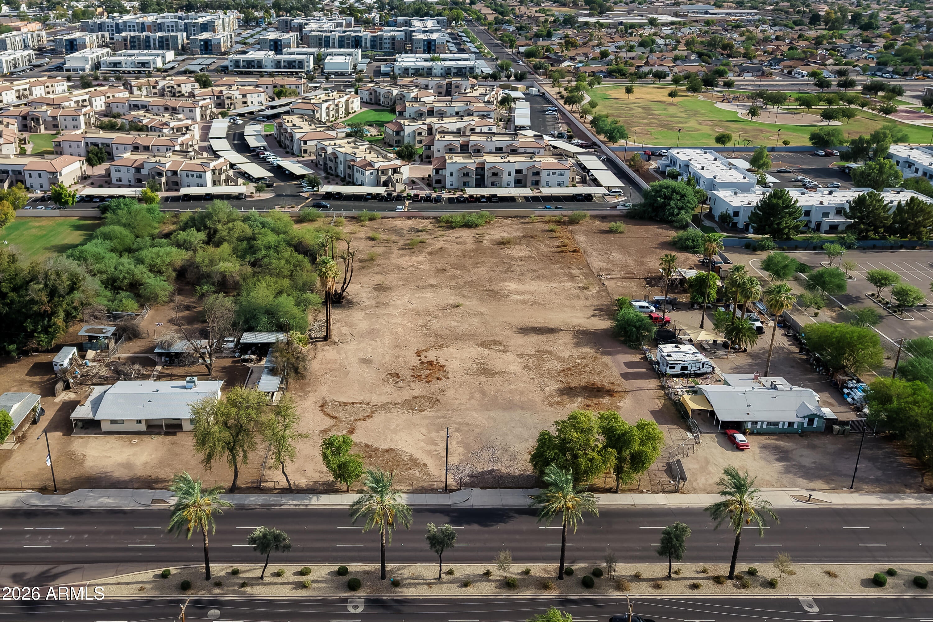6837 W GLENDALE Avenue -