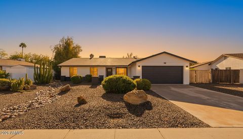 Photo of 6113 E Gelding Drive, Scottsdale, AZ 85254 (MLS # 6998850)