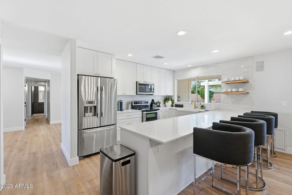 Photo of 6113 E Gelding Drive, Scottsdale, AZ 85254 (MLS # 6998850)