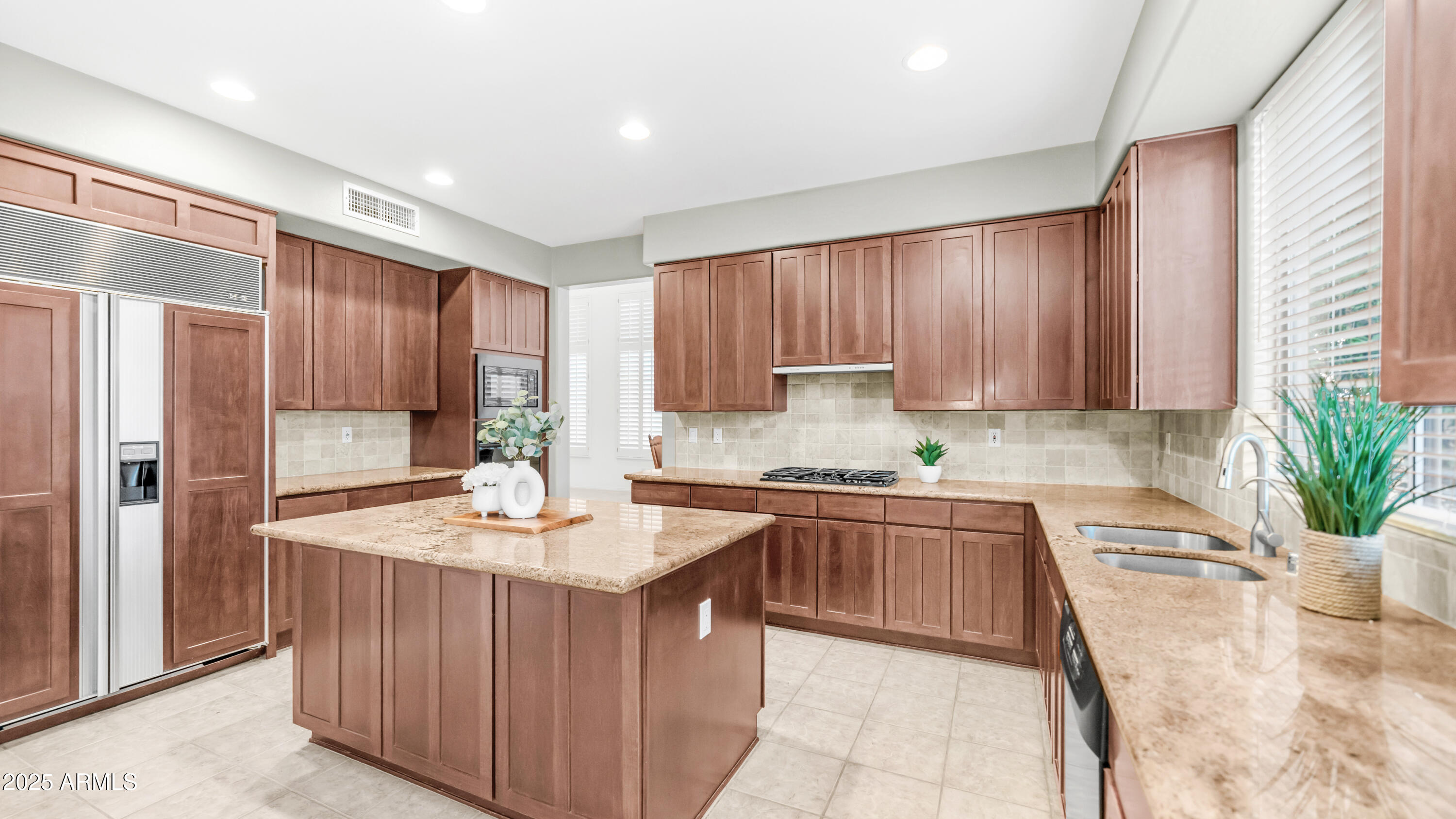 1951 W BARTLETT Court