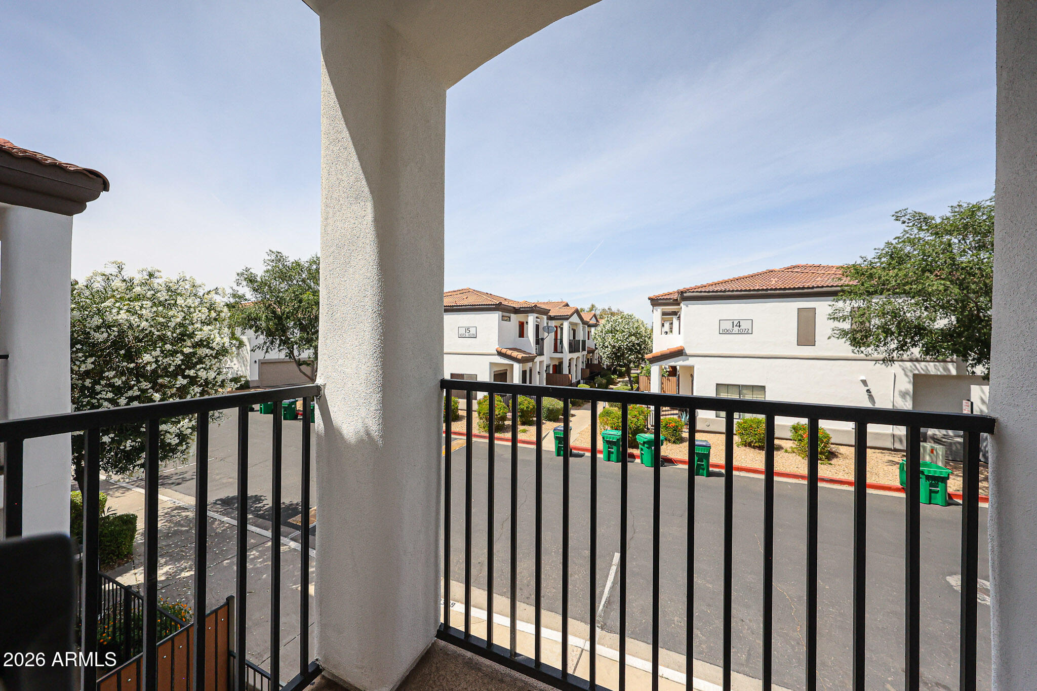 Los Paseos - Residential
