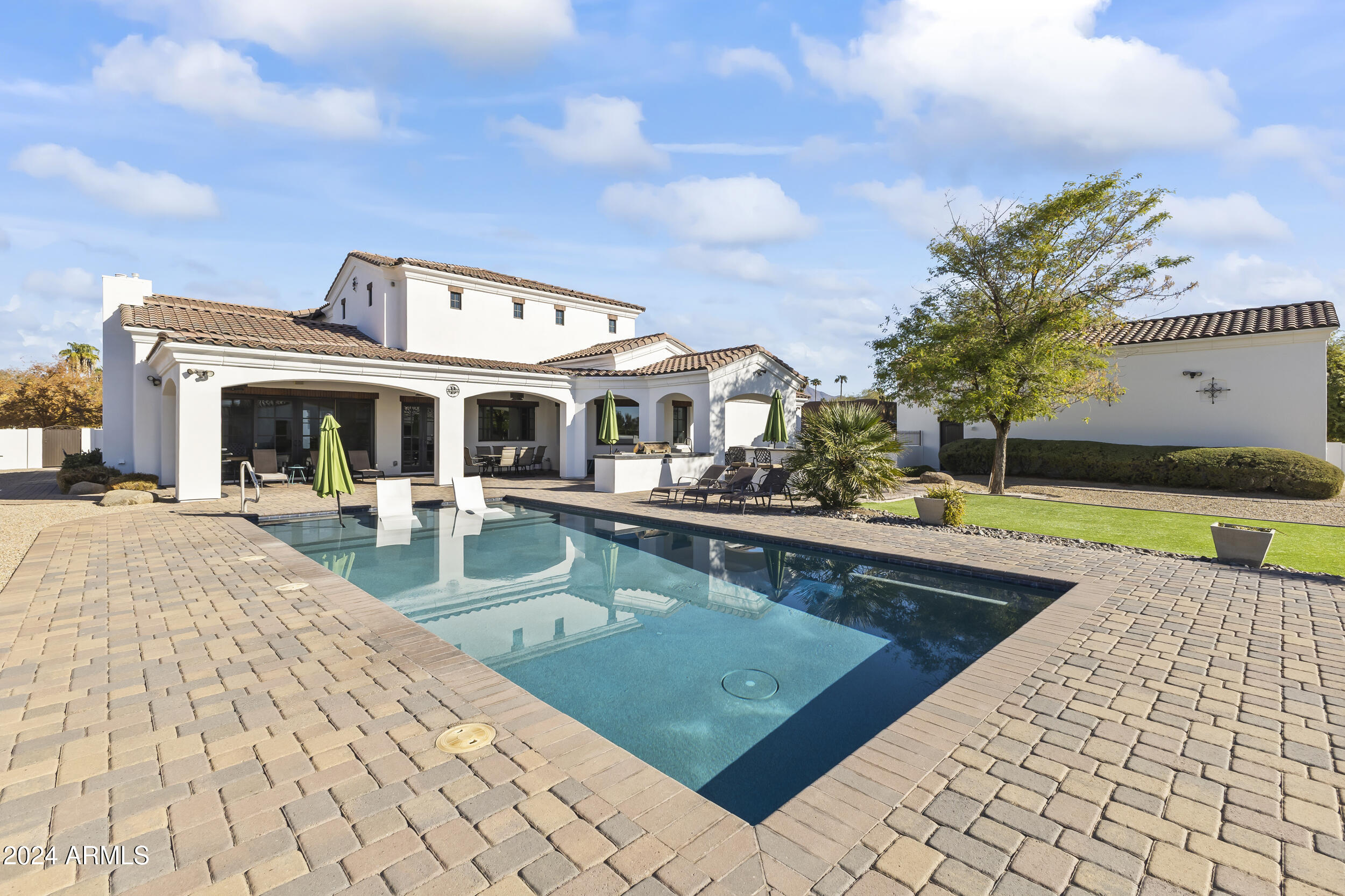 10125 E CORTEZ Drive