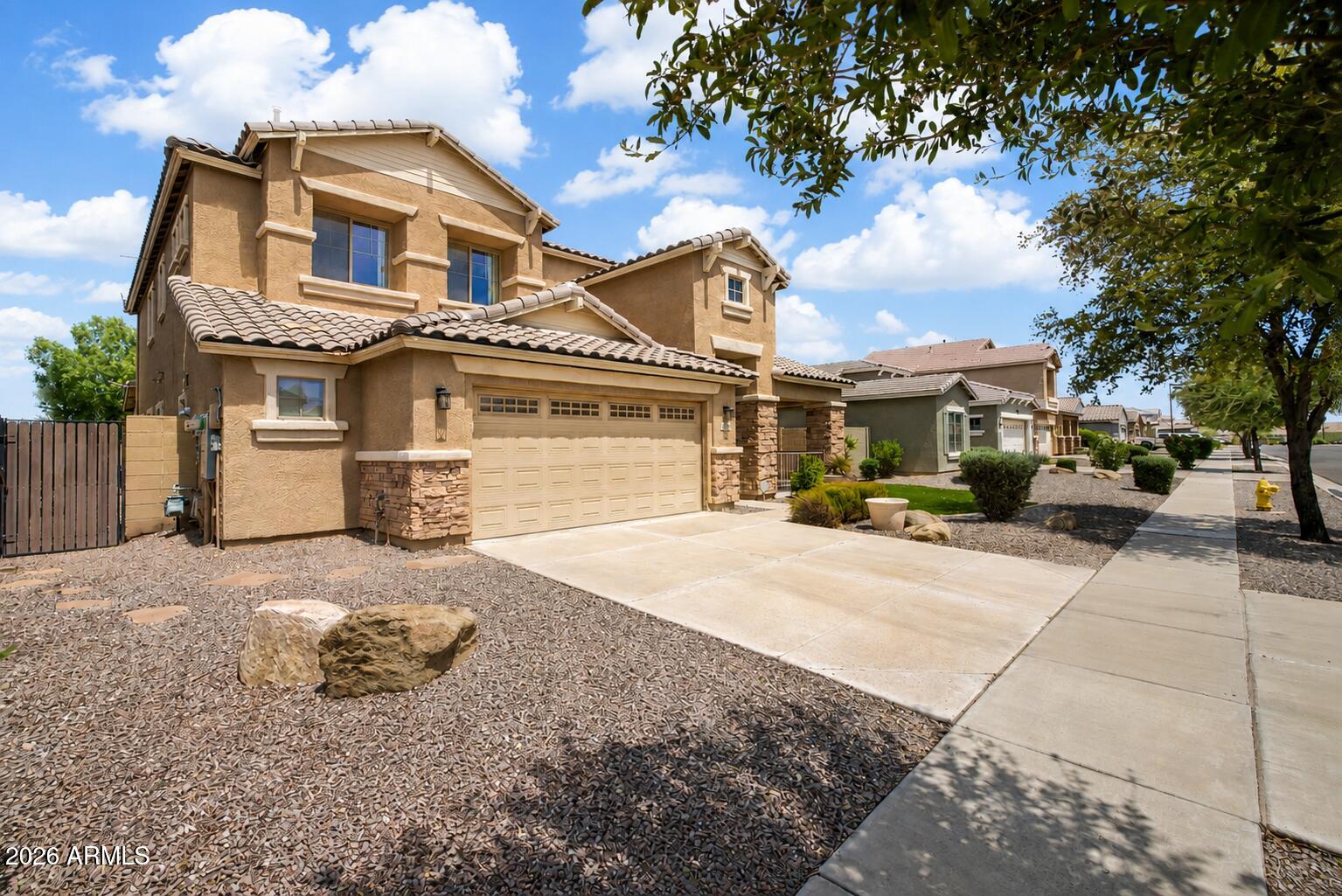 2946 E SANTA FE Lane