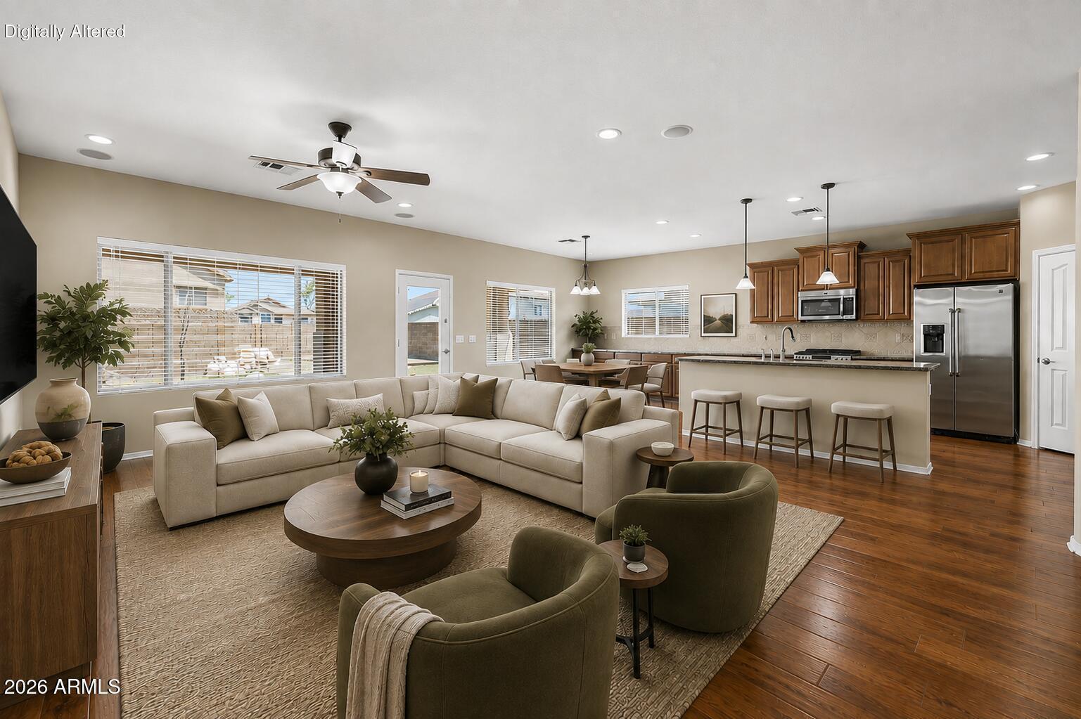 2946 E SANTA FE Lane
