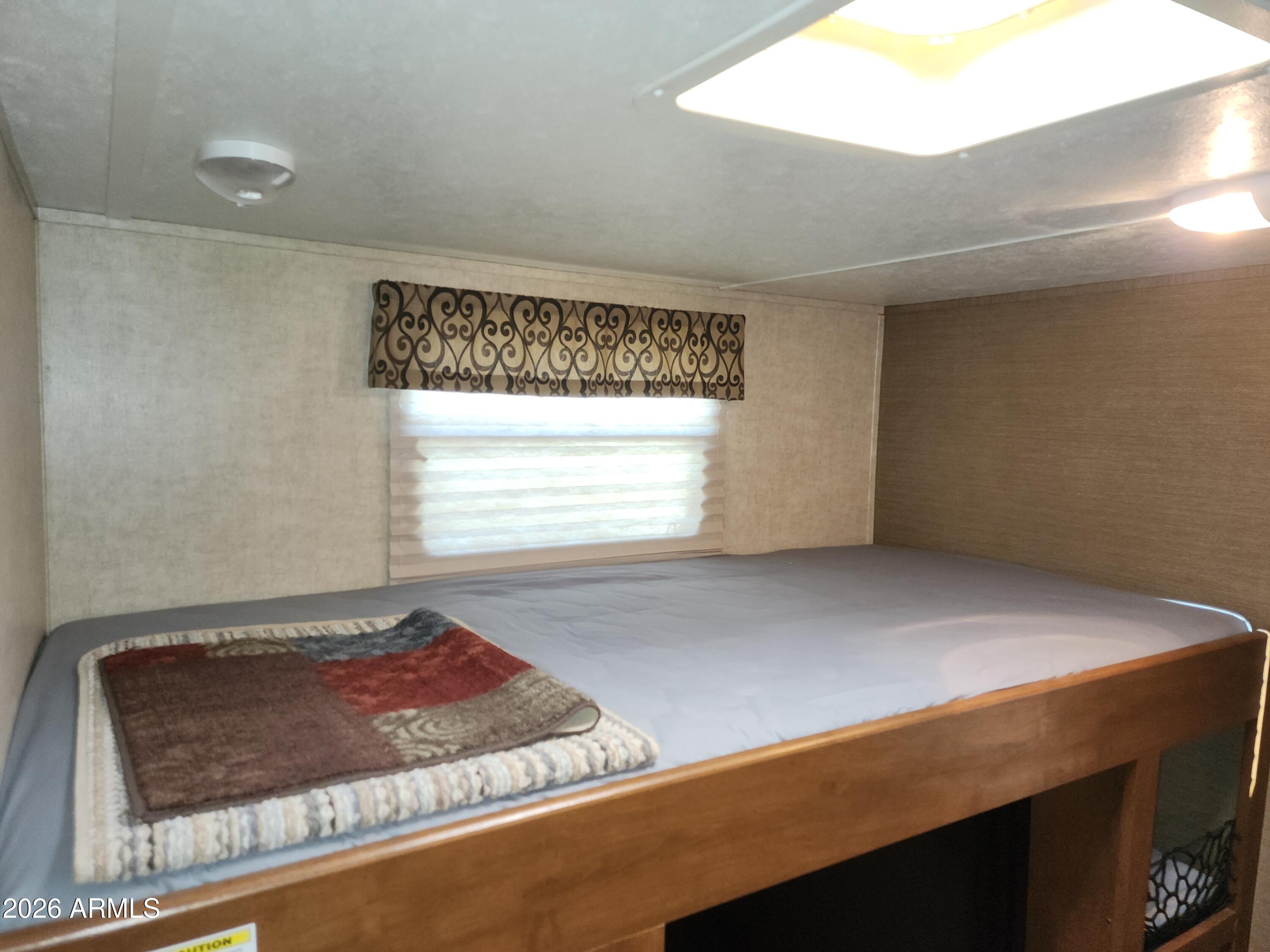 TIERRA DEL SOL RV RESORT - Land