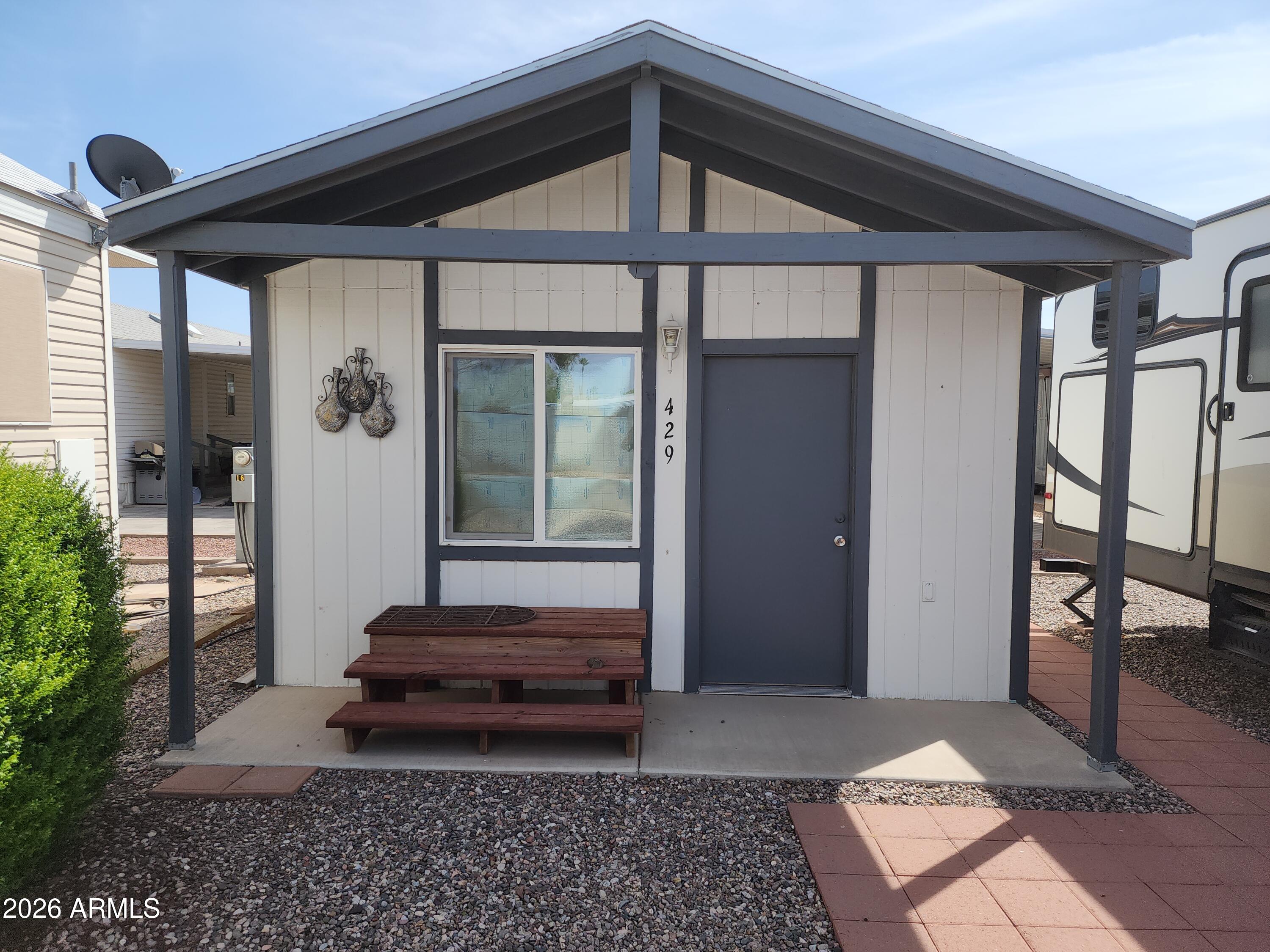 TIERRA DEL SOL RV RESORT - Land