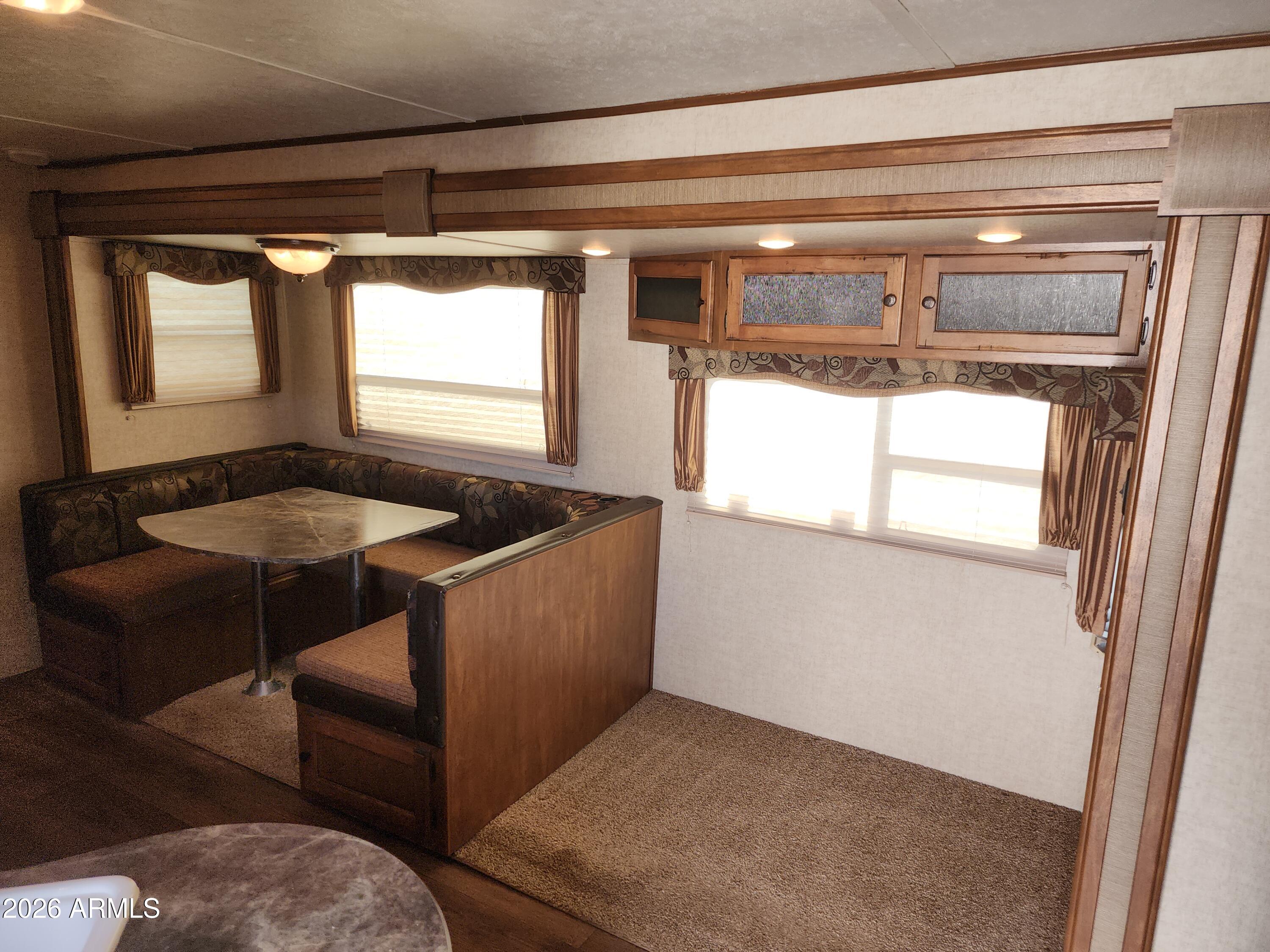 TIERRA DEL SOL RV RESORT - Land