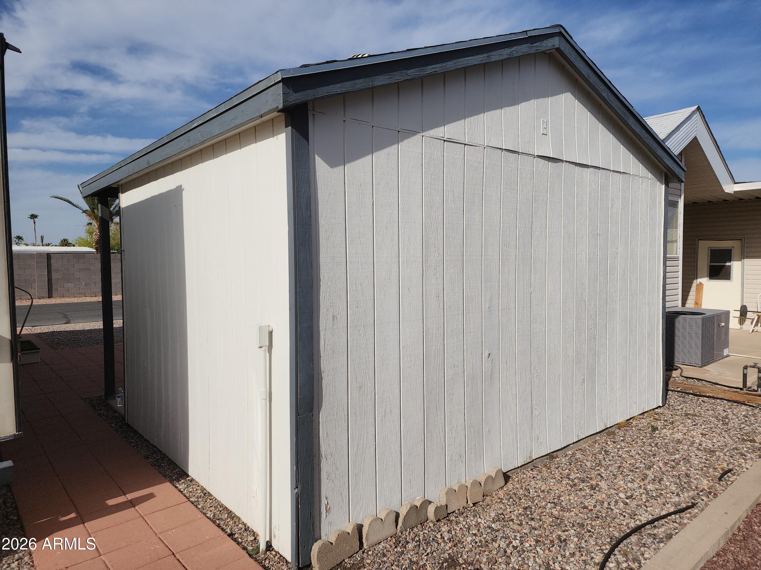 TIERRA DEL SOL RV RESORT - Land