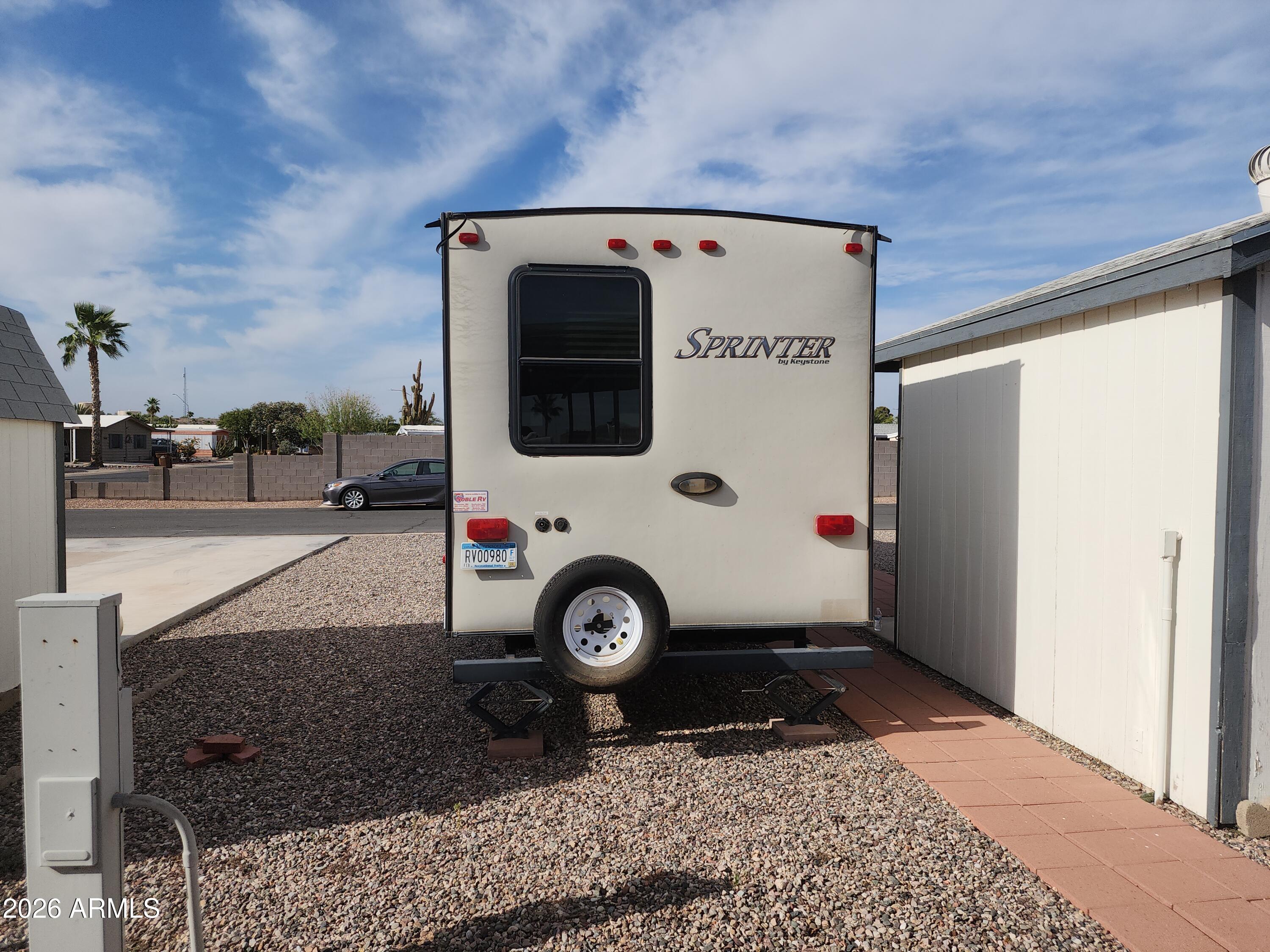 TIERRA DEL SOL RV RESORT - Land