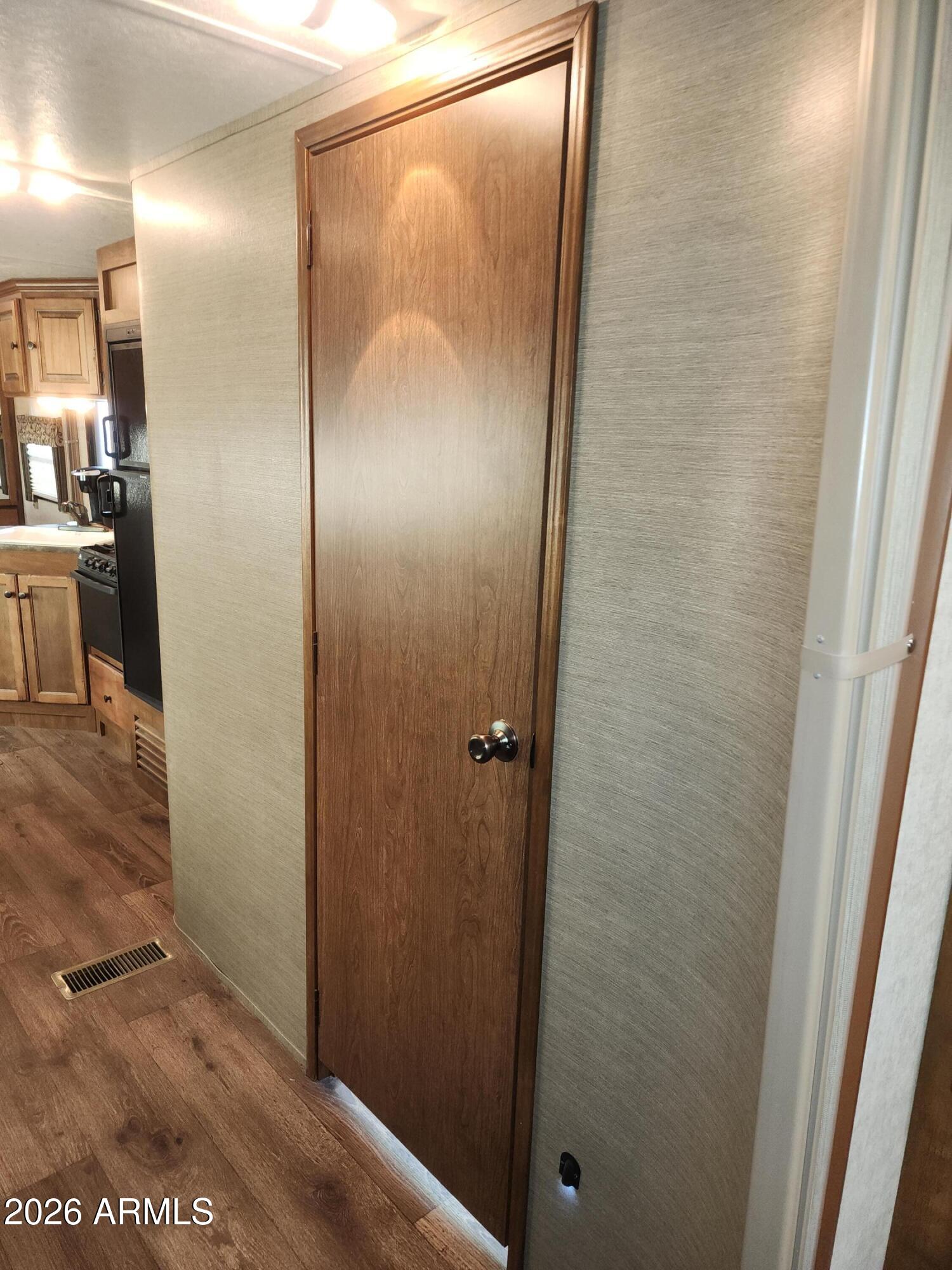 TIERRA DEL SOL RV RESORT - Land