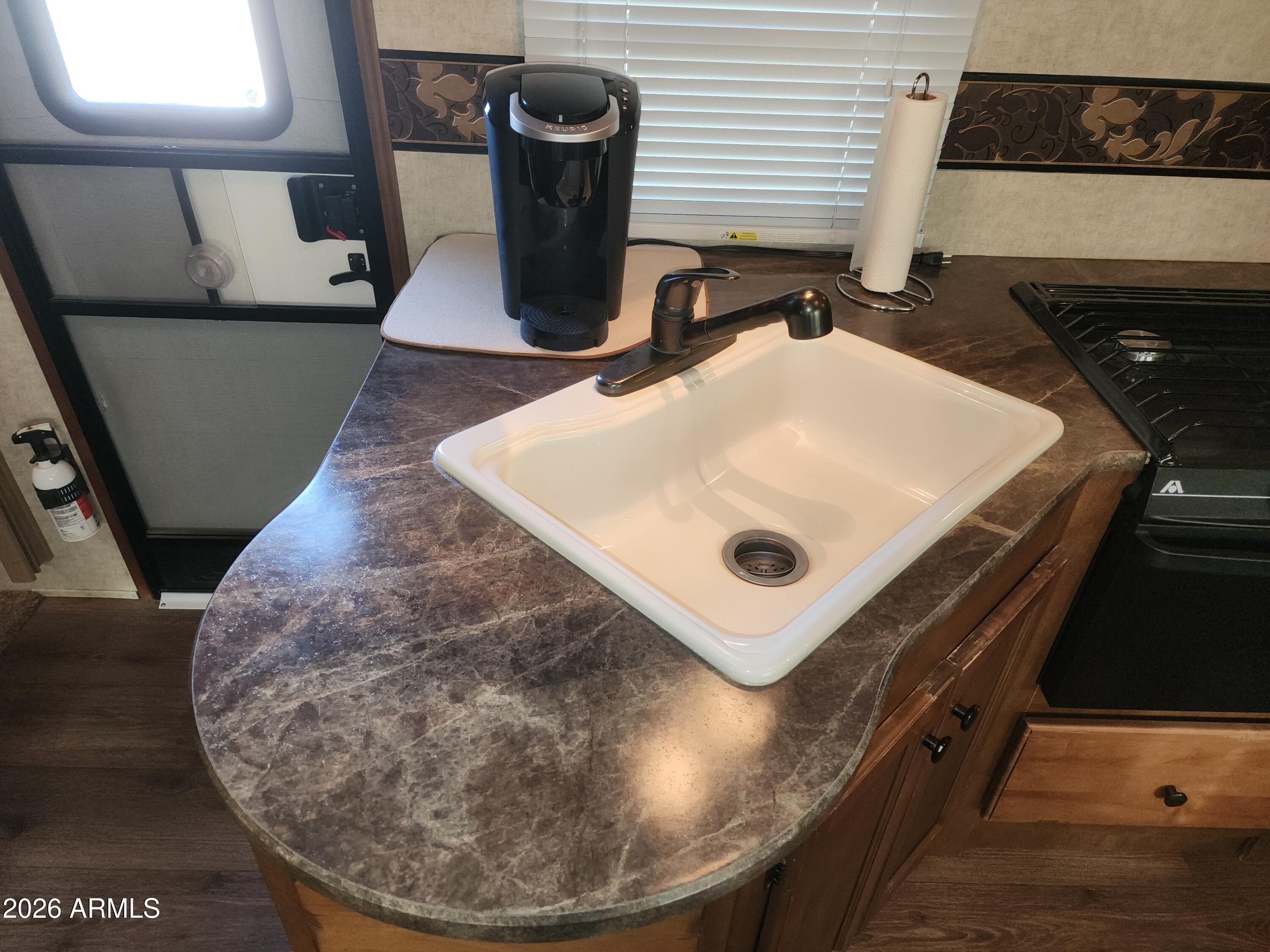 TIERRA DEL SOL RV RESORT - Land