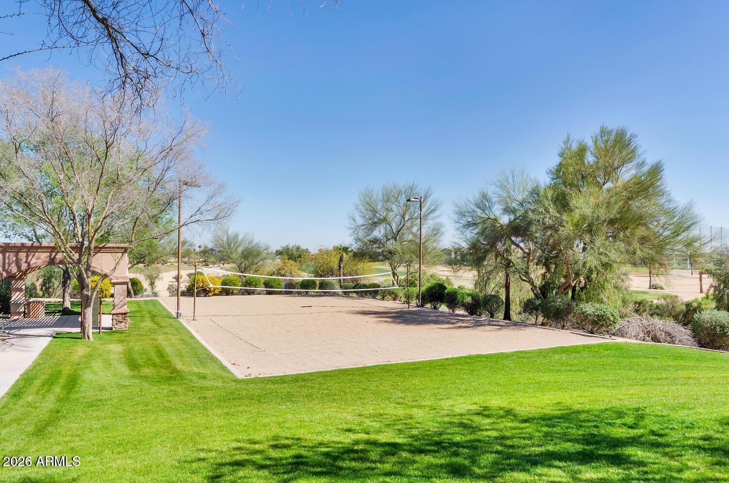 13557 W CYPRESS Street