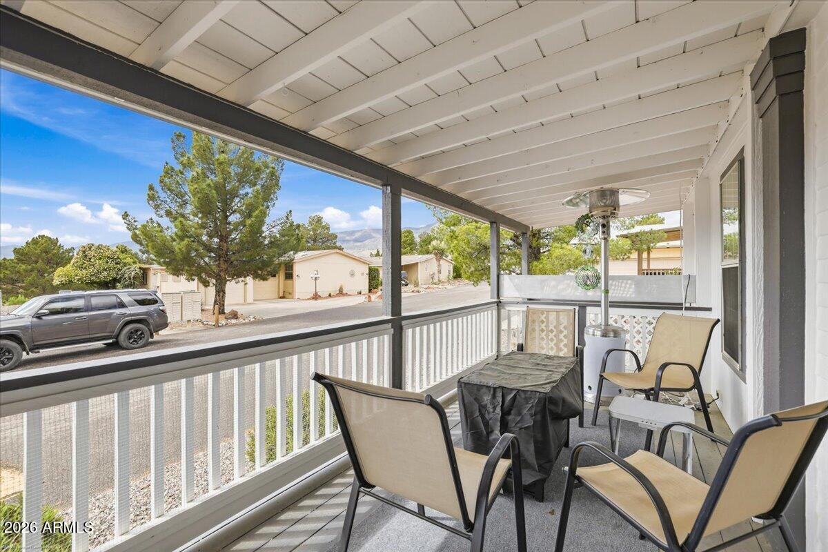 2050 W St Rte 89a -- 251