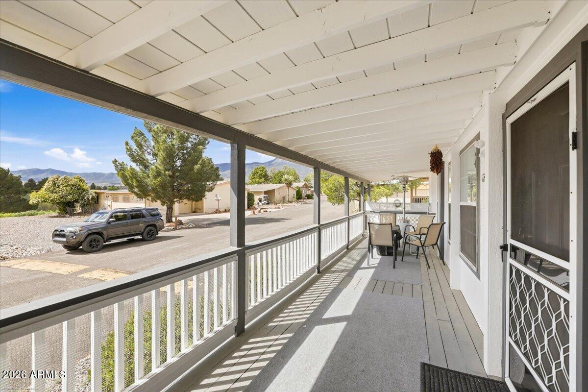 2050 W St Rte 89a -- 251