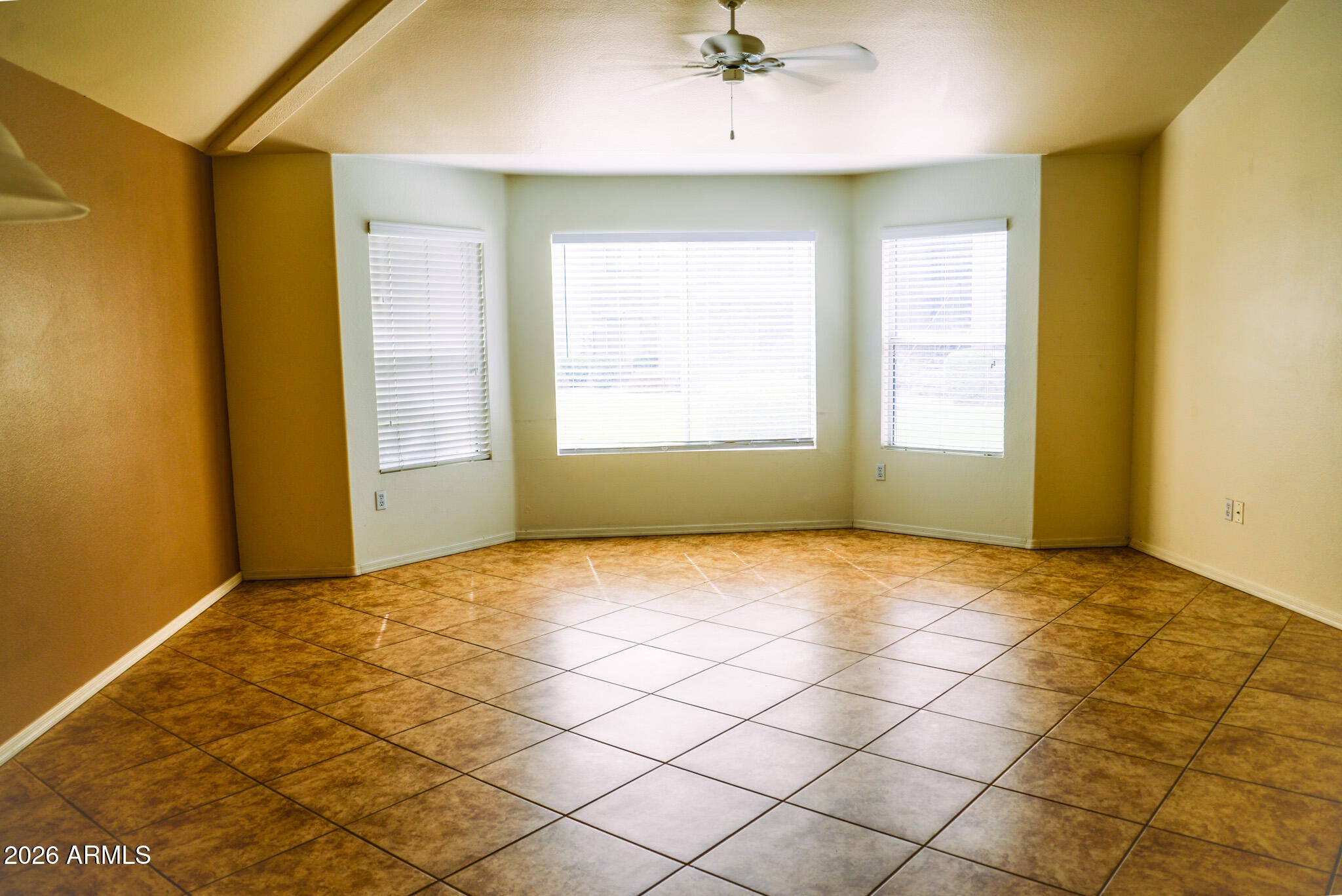 17017 N 12TH Street 1040