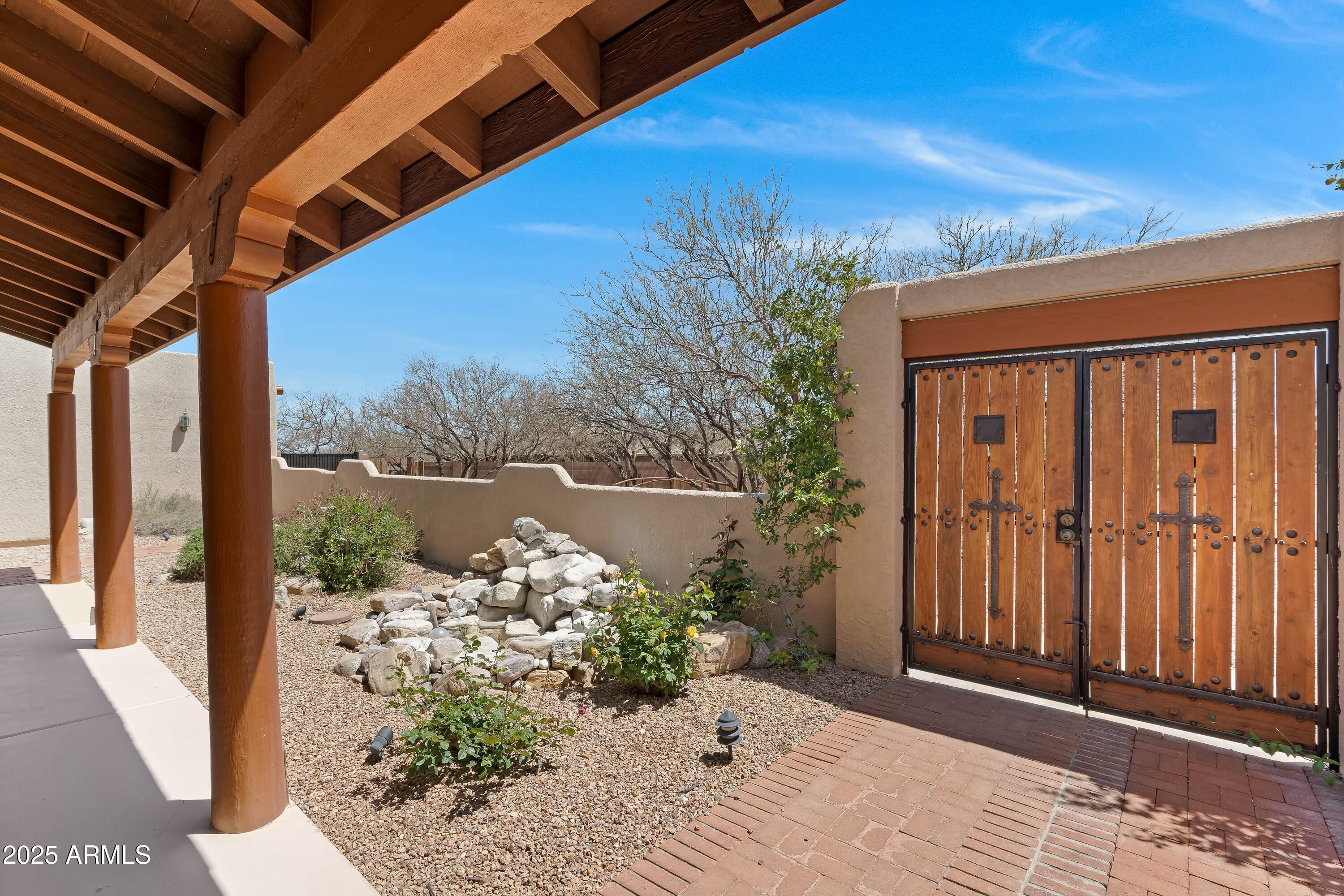 5640 S EQUESTRIAN Place