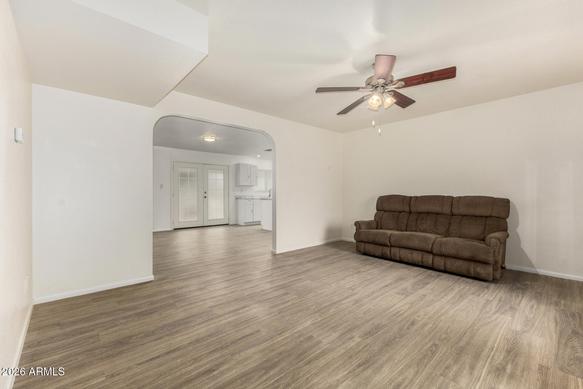 4439 E HIDALGO Avenue