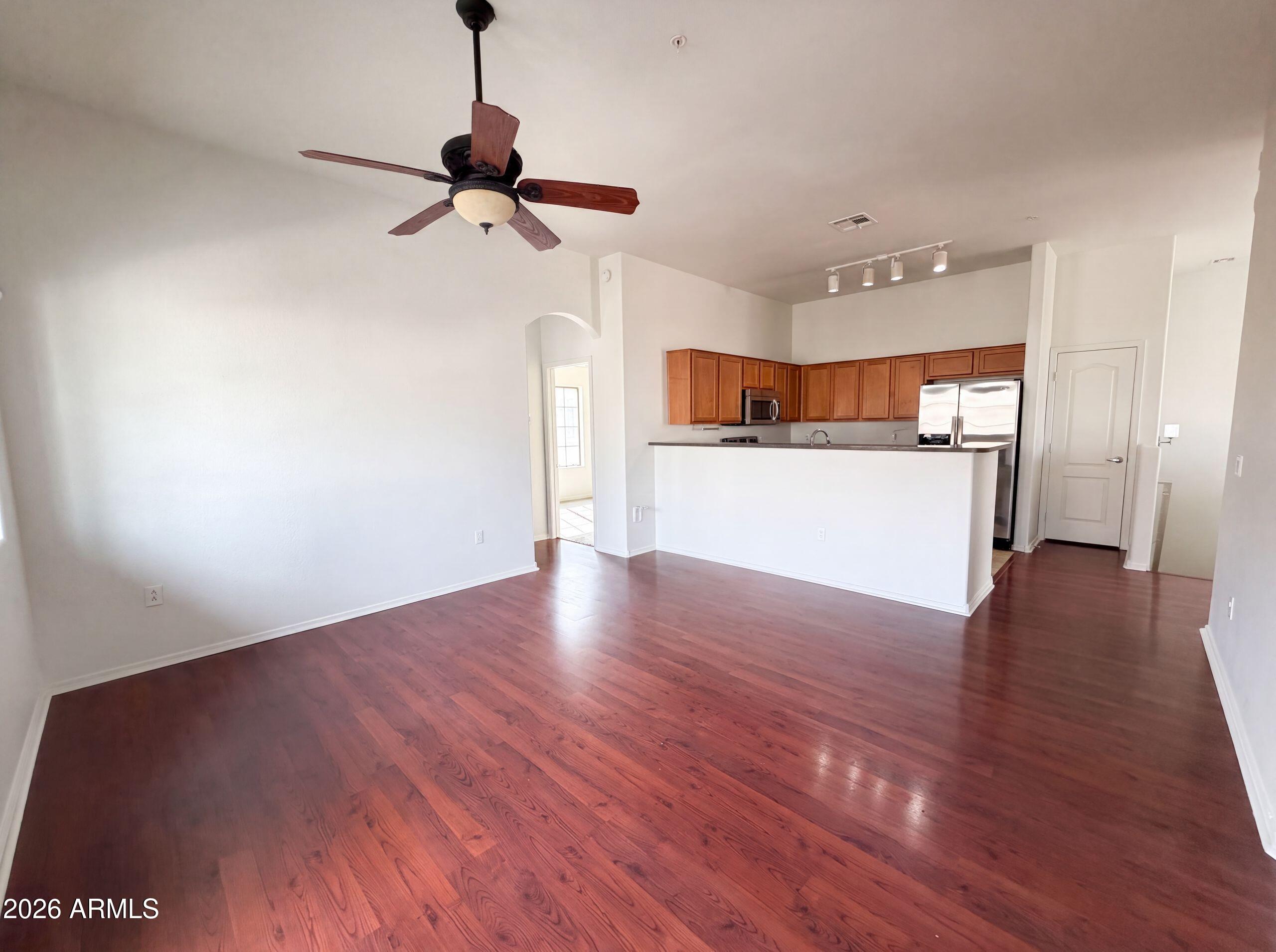 1350 S GREENFIELD Road 2219