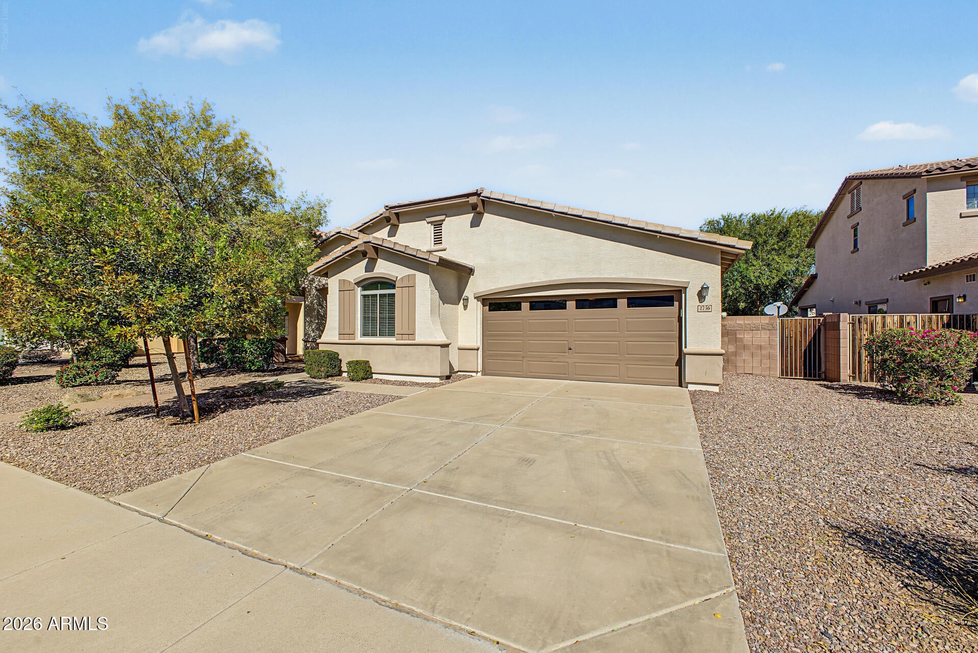 2736 E DONATO Drive