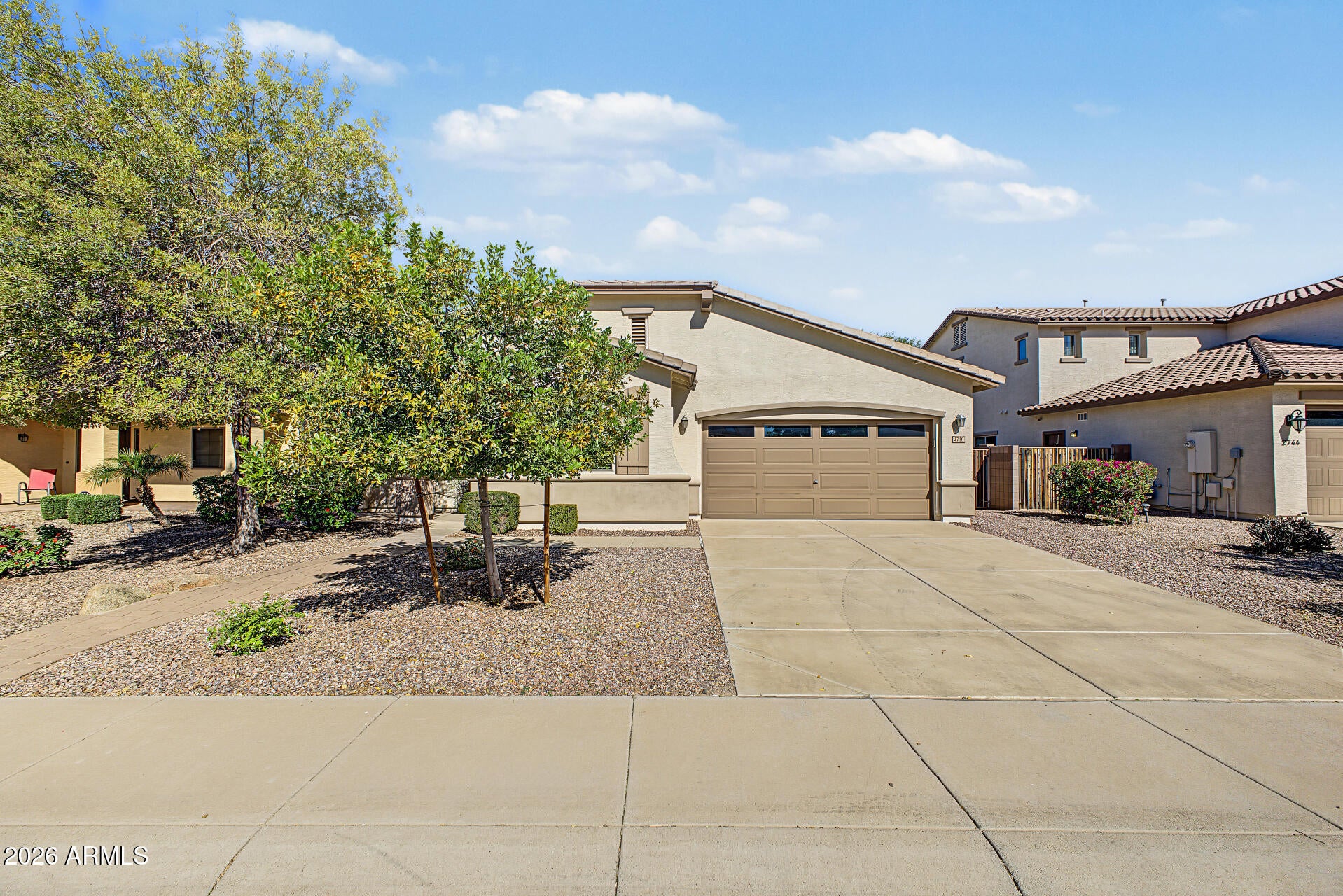 2736 E DONATO Drive