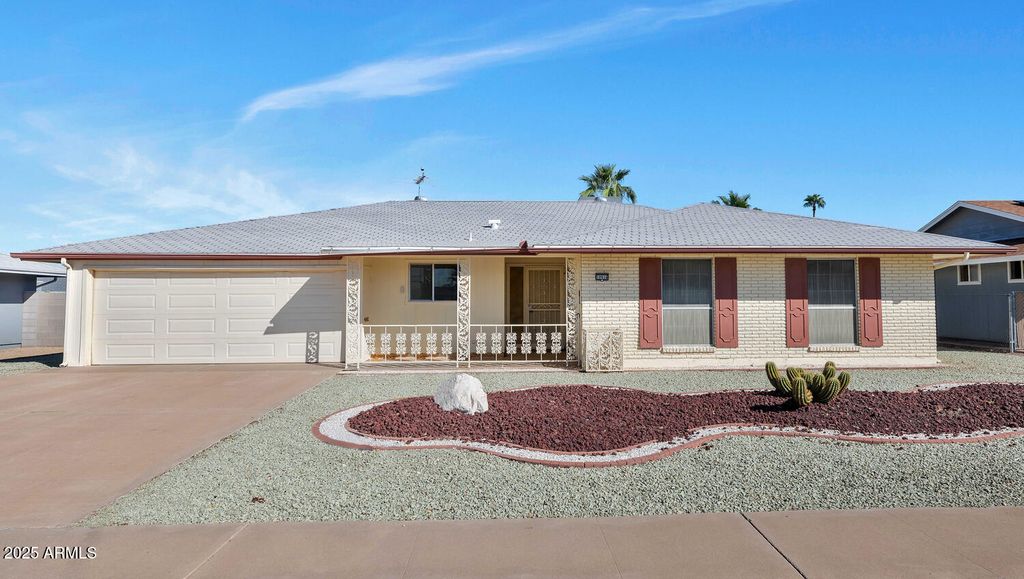 Photo of 10914 W White Mountain Road, Sun City, AZ 85351 (MLS # 6927482)