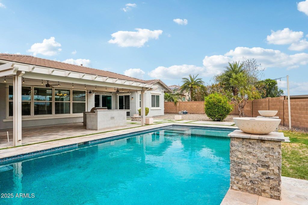 Photo of 14591 W Oregon Avenue, Litchfield Park, AZ 85340 (MLS # 6915682)