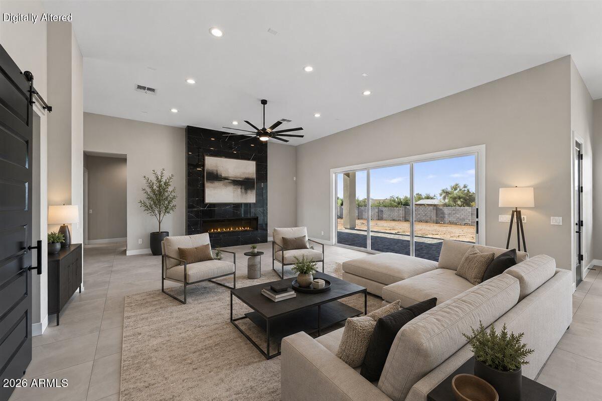 1483 W PASO NUEVO Drive