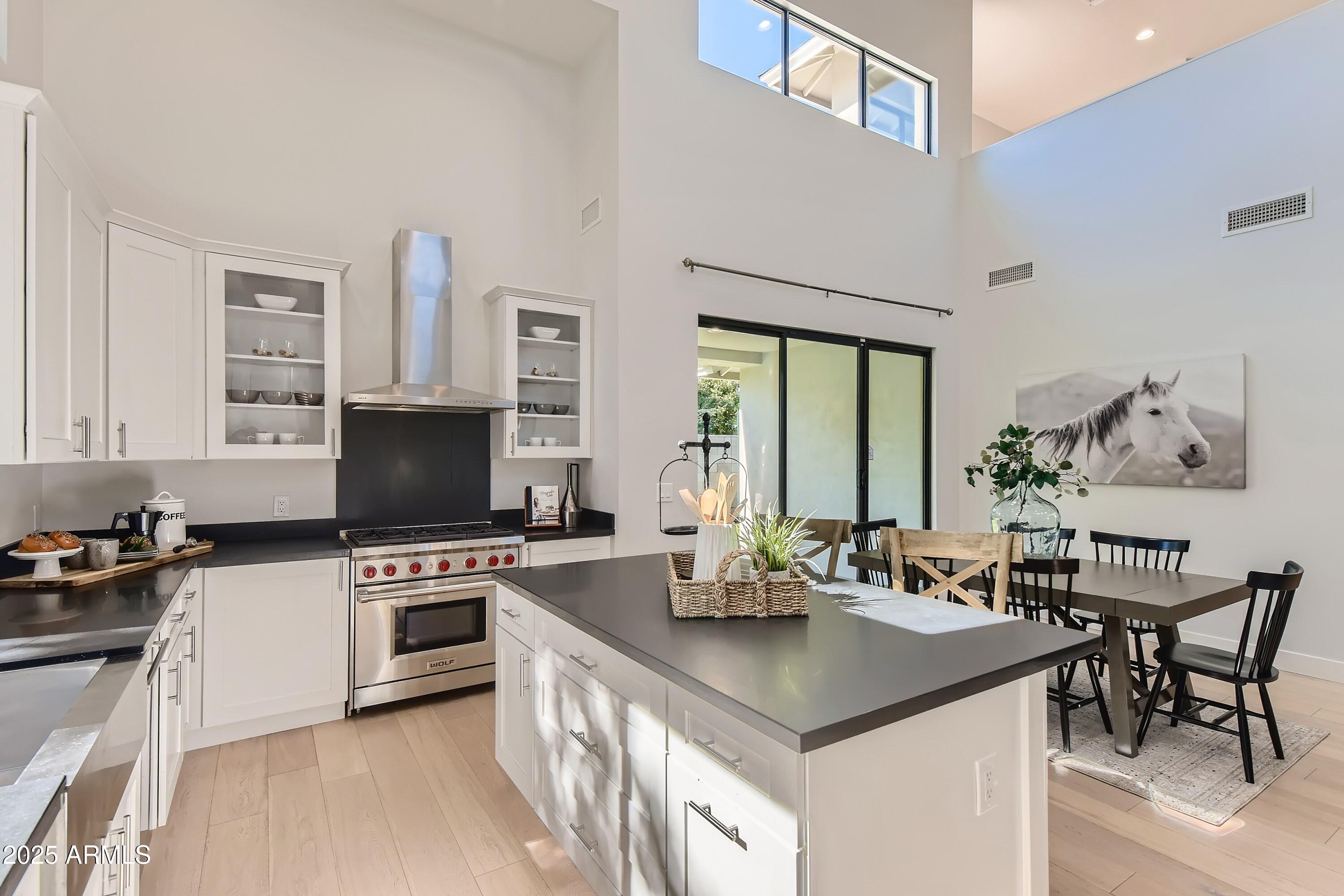 3720 N 40TH Place