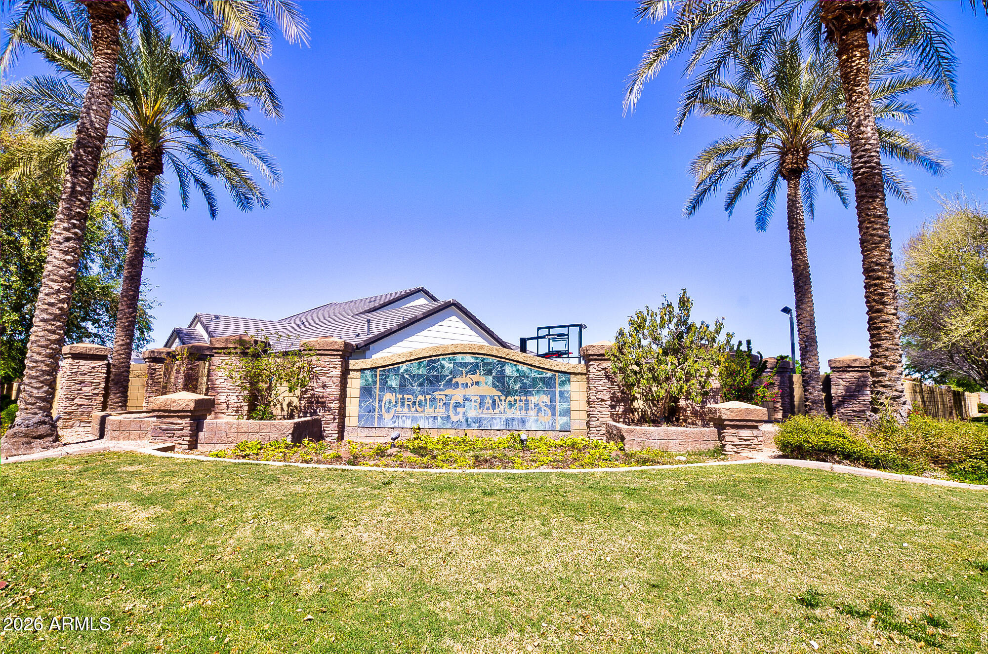 2260 E PLUM Street 3