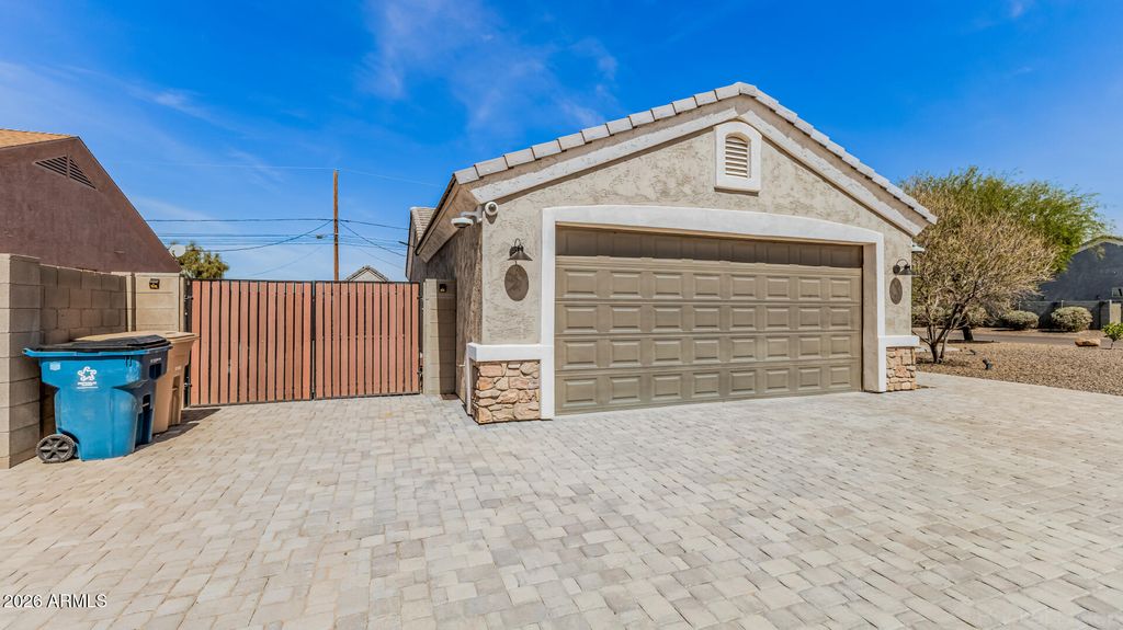 Photo of 5368 E Vista Grande Dr, San Tan Valley, AZ 85140 (MLS # 7000748)