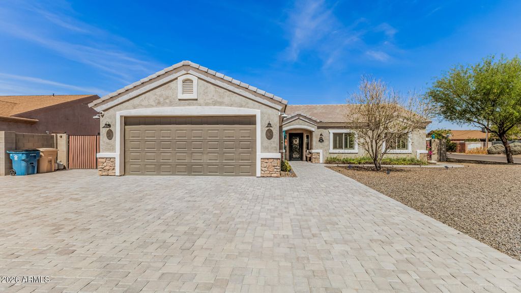 Photo of 5368 E Vista Grande Dr, San Tan Valley, AZ 85140 (MLS # 7000748)