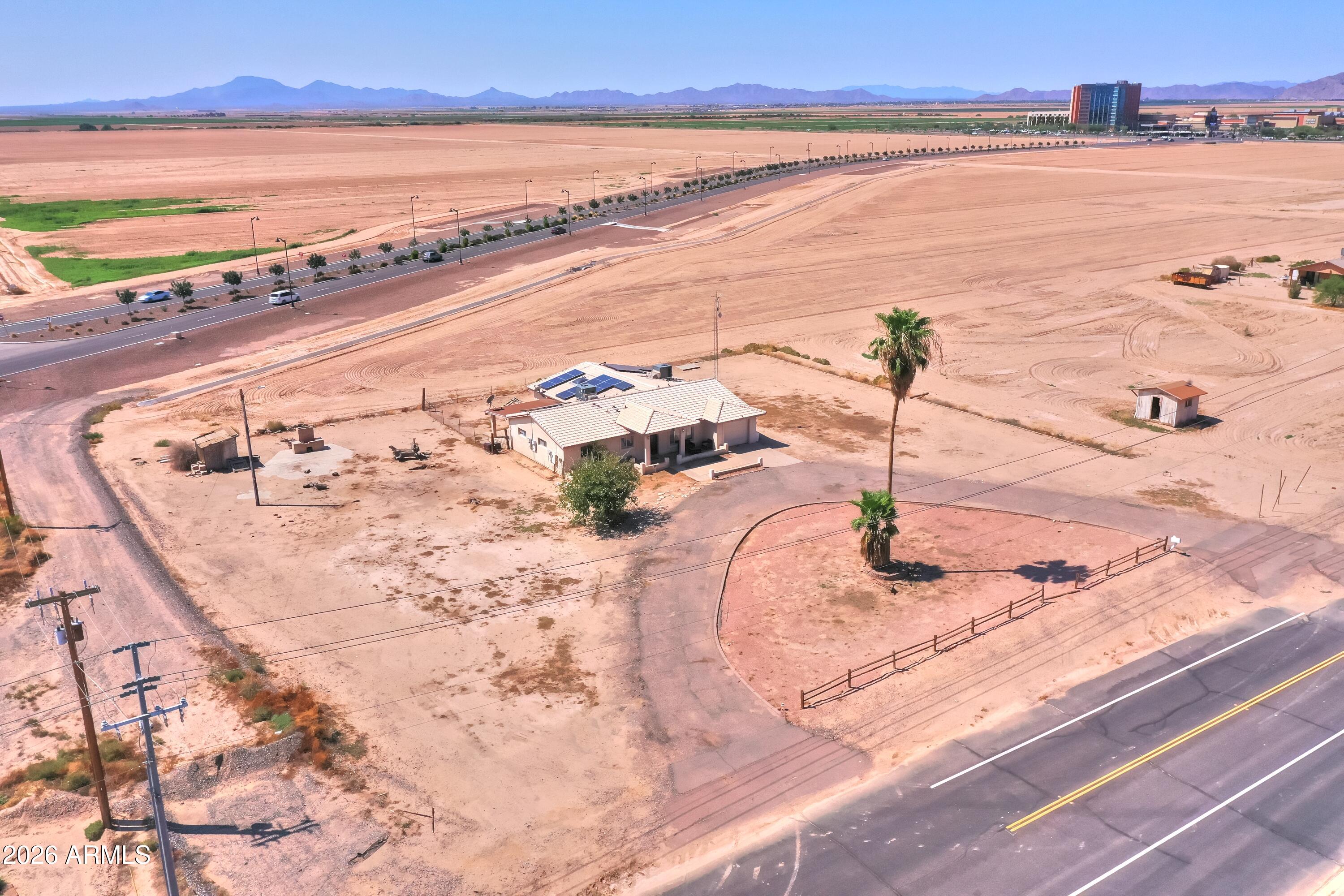 43983 W FARRELL Road