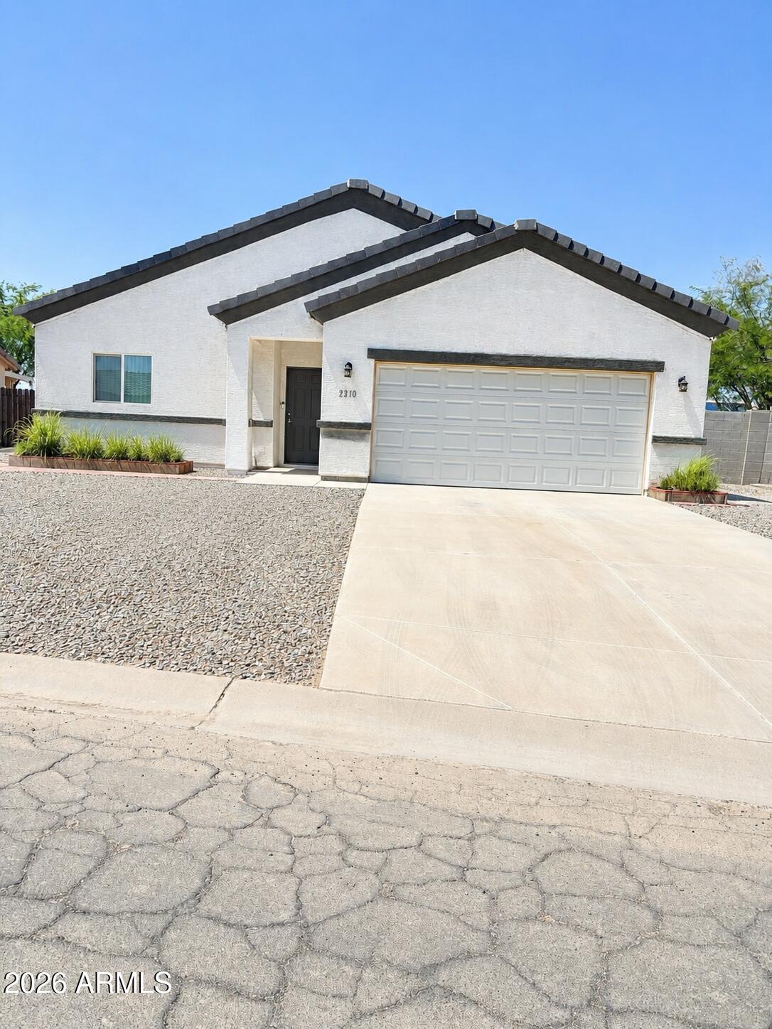 9310 W ONEIDA Drive