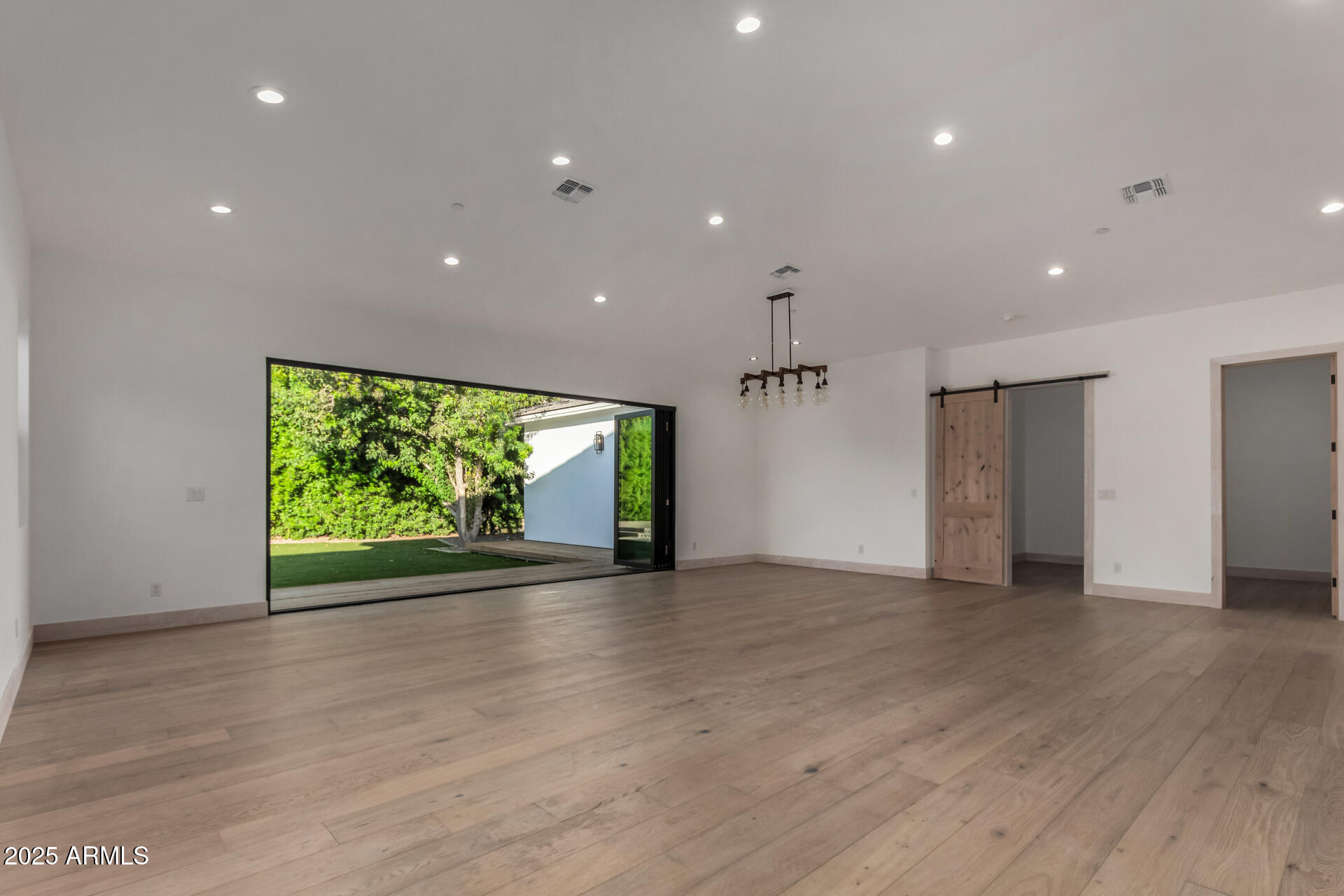 4825 N 70TH Street
