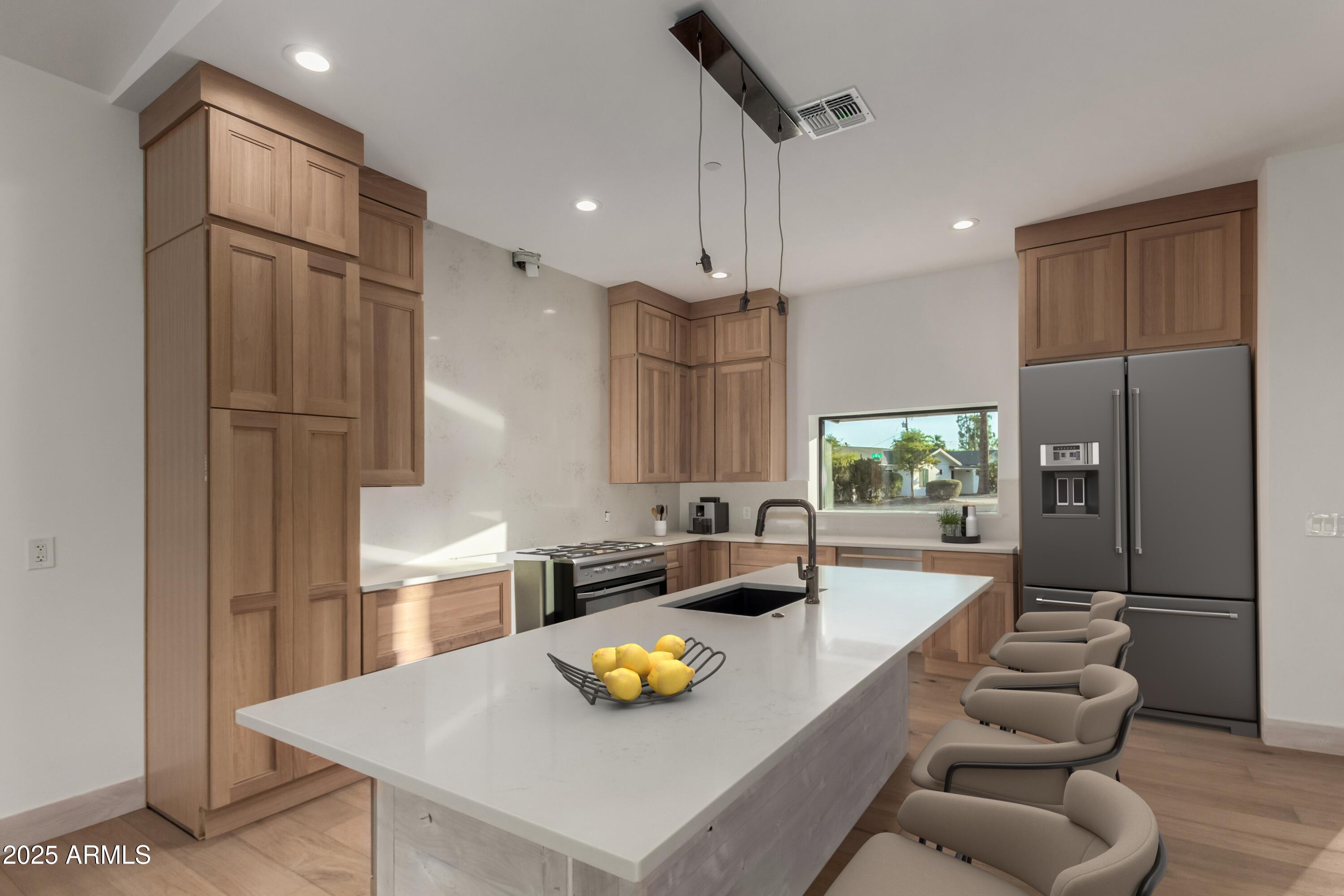 4825 N 70TH Street