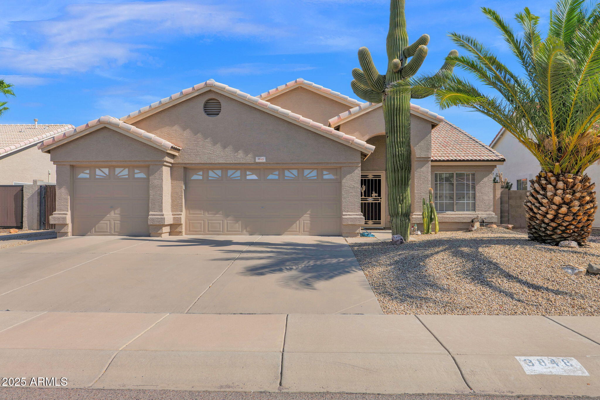 3848 W CHARLOTTE Drive