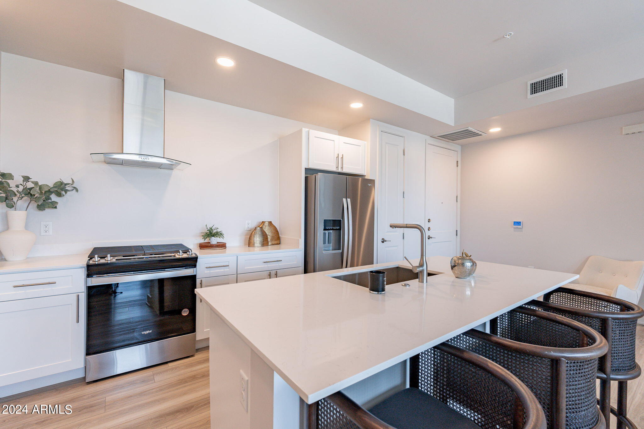 3131 N CENTRAL Avenue 6014