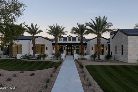 5717 E VIA LOS RANCHOS -- Paradise Valley AZ 85253