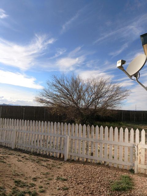 A home in Arizona City