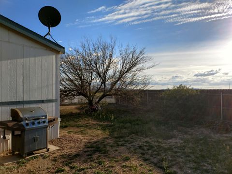 A home in Arizona City