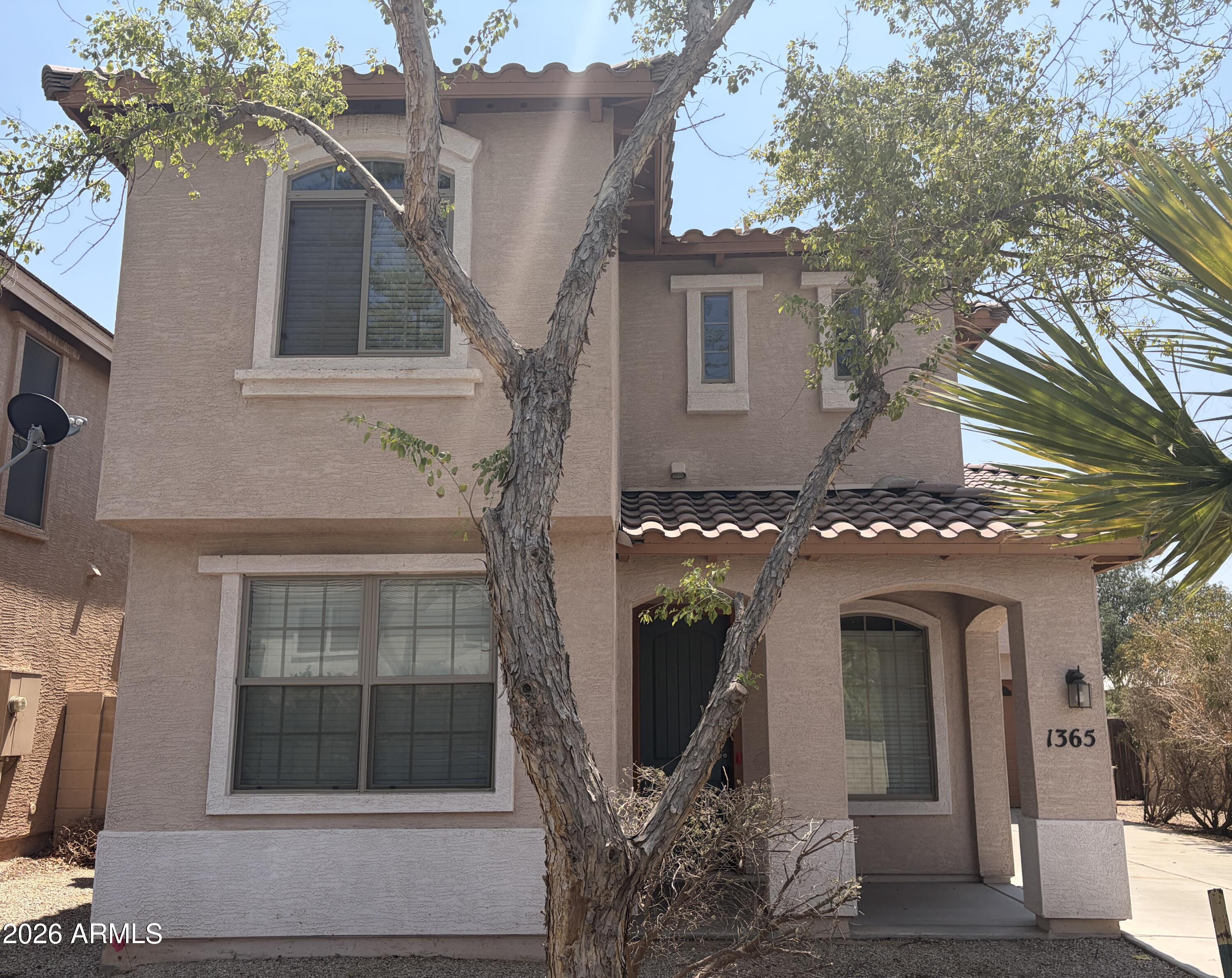 1365 E COLORADO Loop