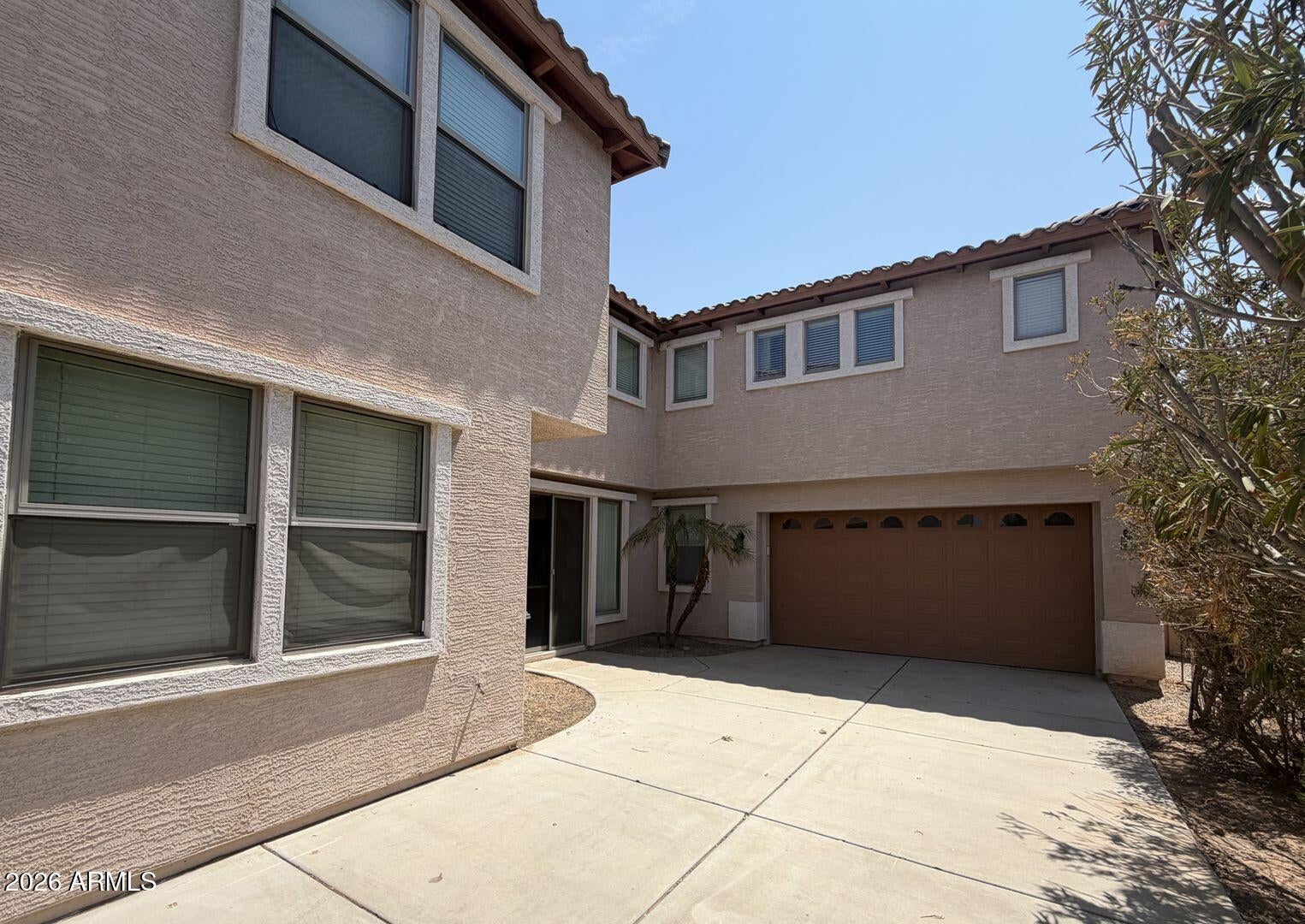 1365 E COLORADO Loop