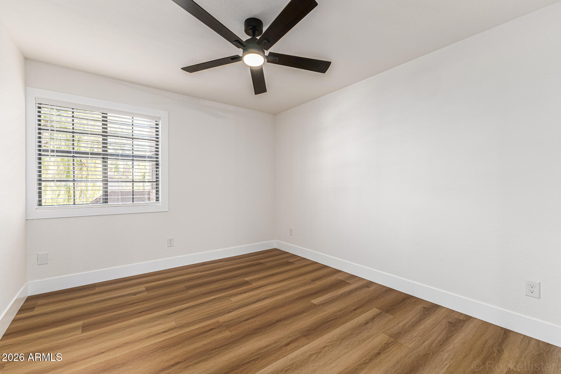 1245 W 1ST Street 219