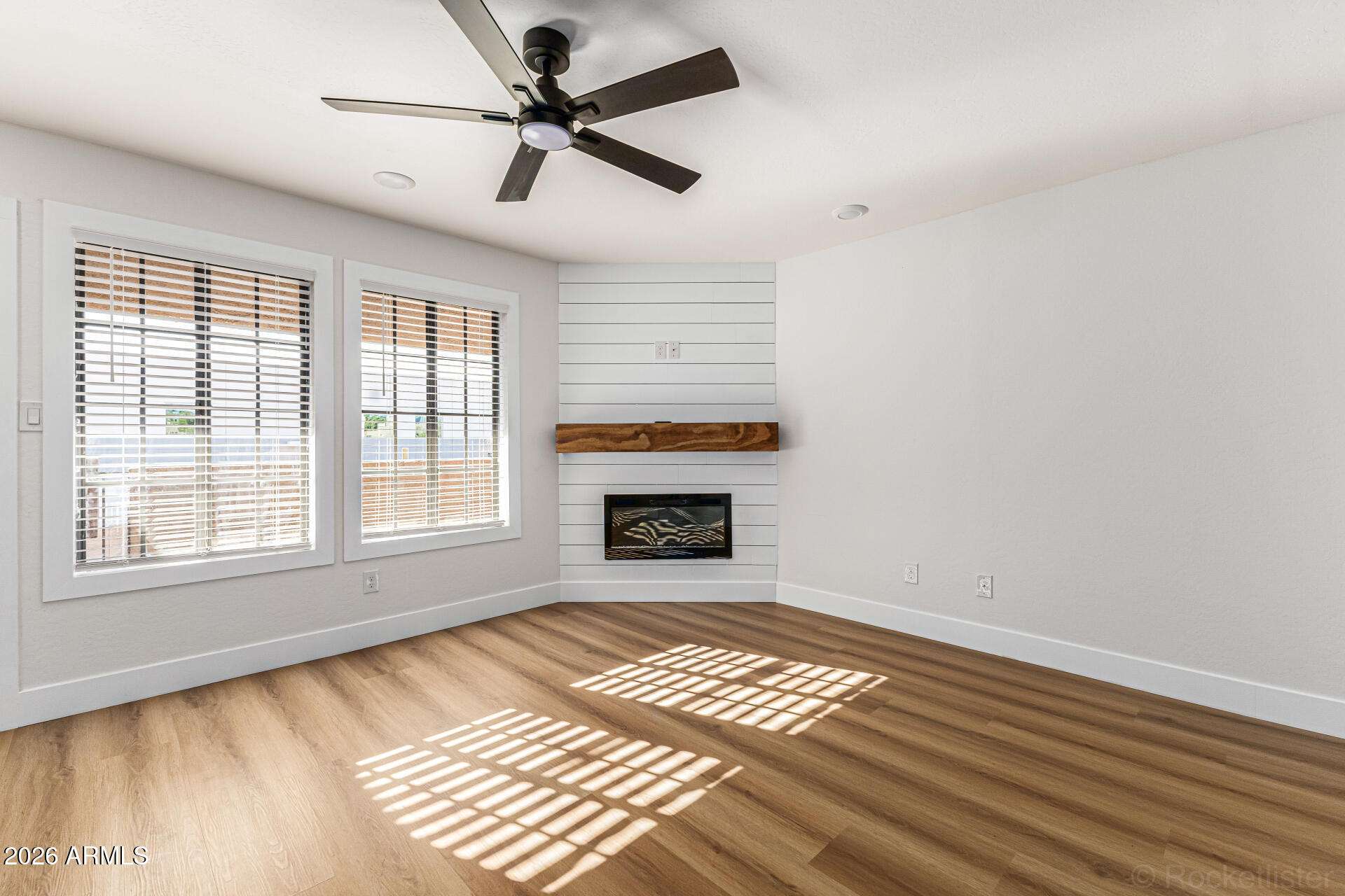 1245 W 1ST Street 219