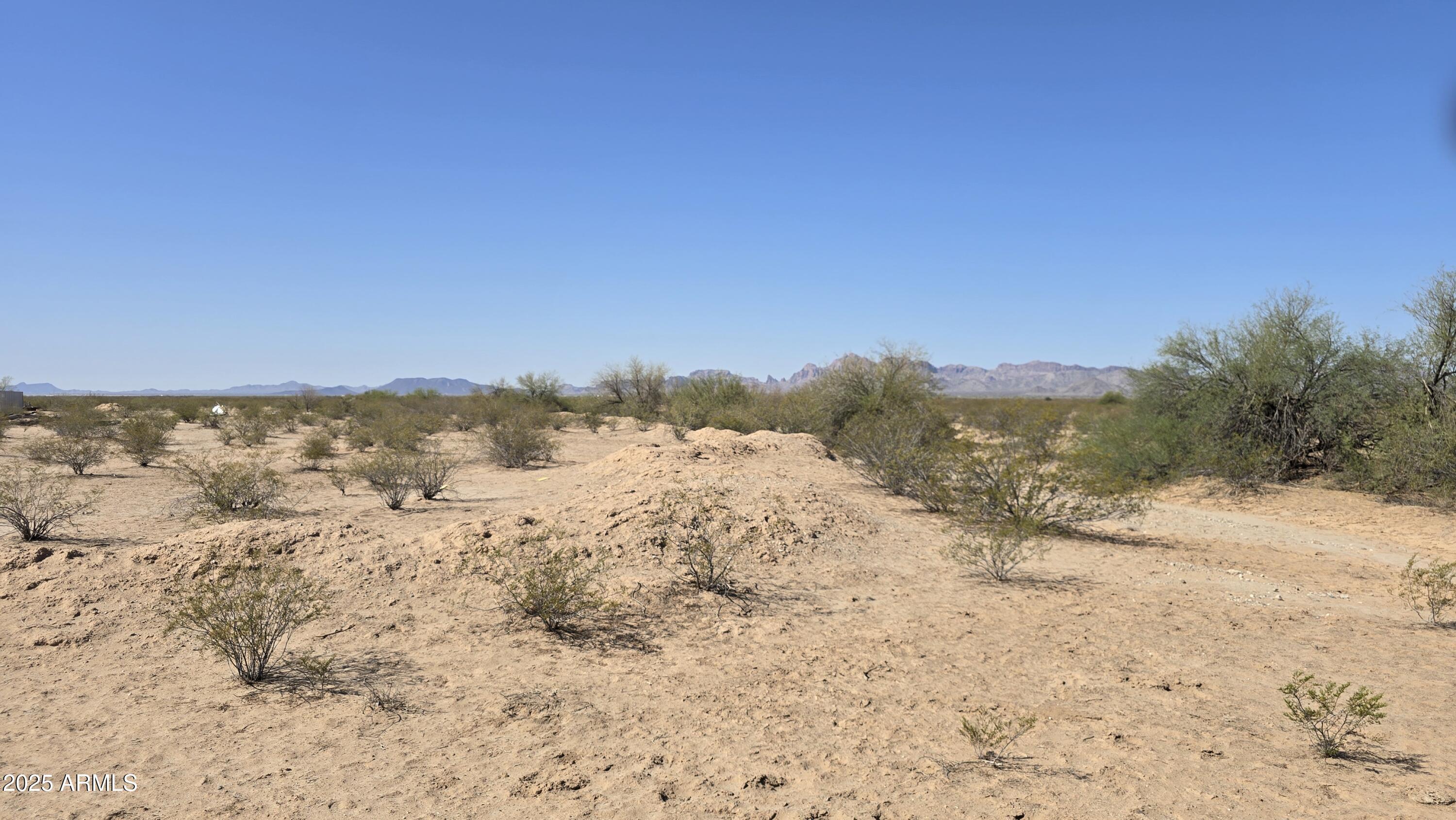 EAGLE RANCH - Land