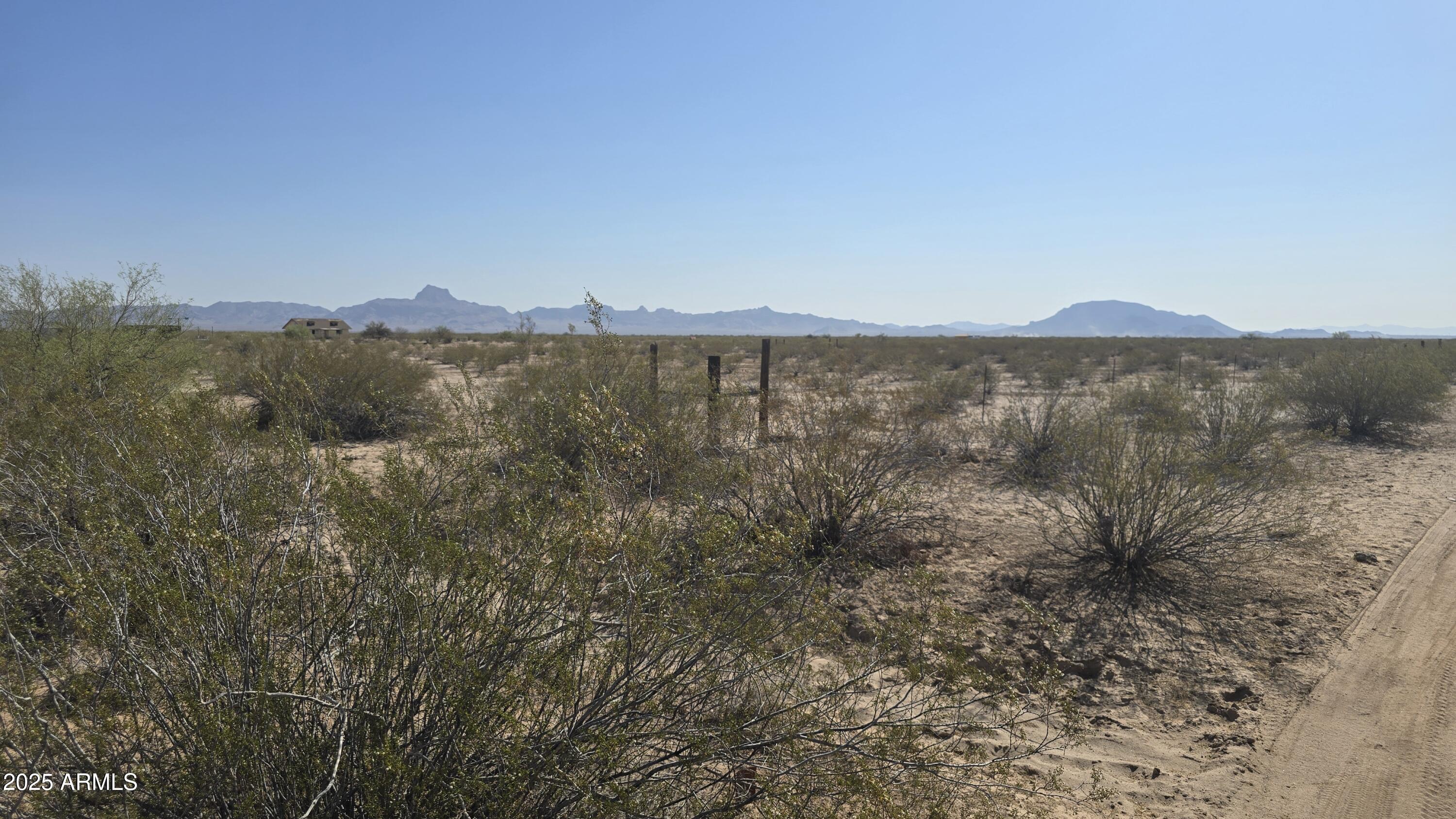 EAGLE RANCH - Land